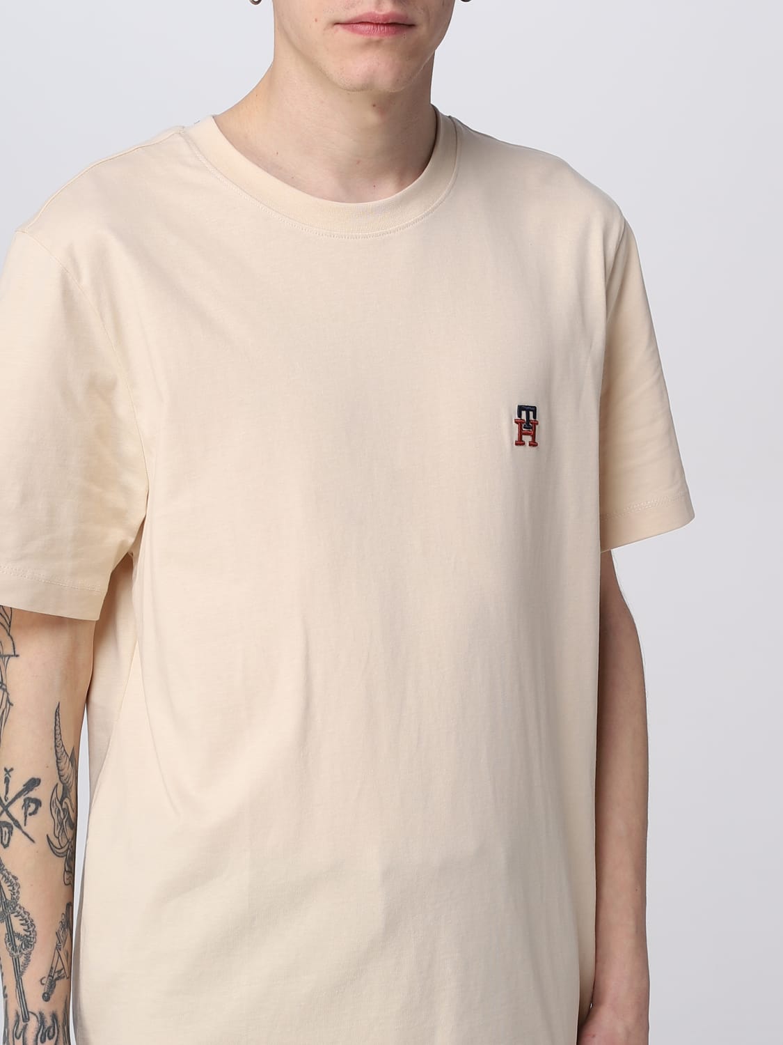 Tommy Hilfiger Outlet: t-shirt for man - Beige | Tommy Hilfiger t-shirt  MW0MW30054 online at