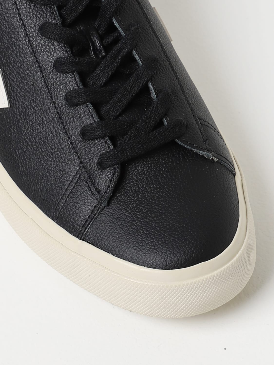 VEJA Baskets homme Noir Baskets Veja CP0501215 en ligne sur