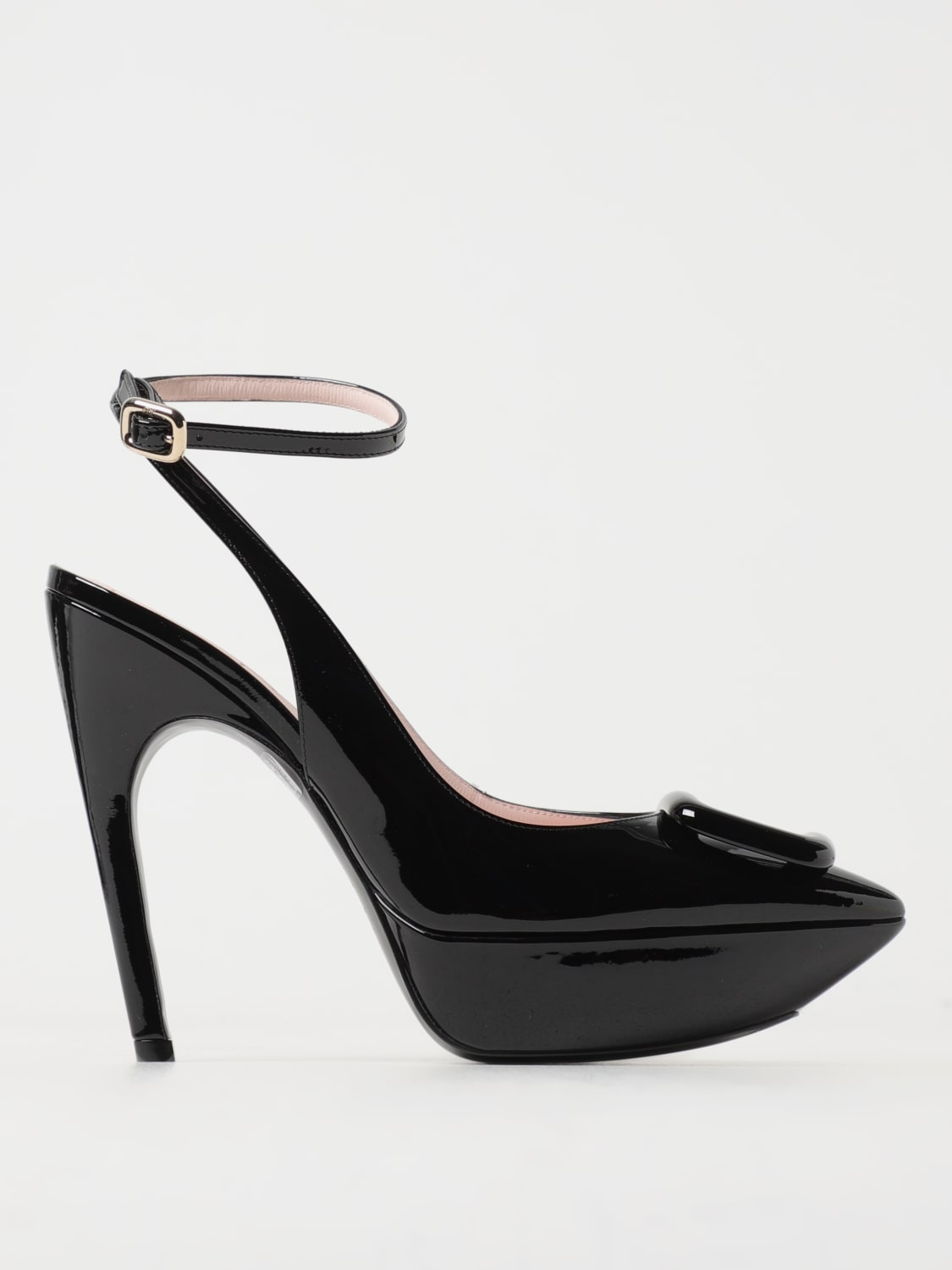 Roger vivier clearance black pumps