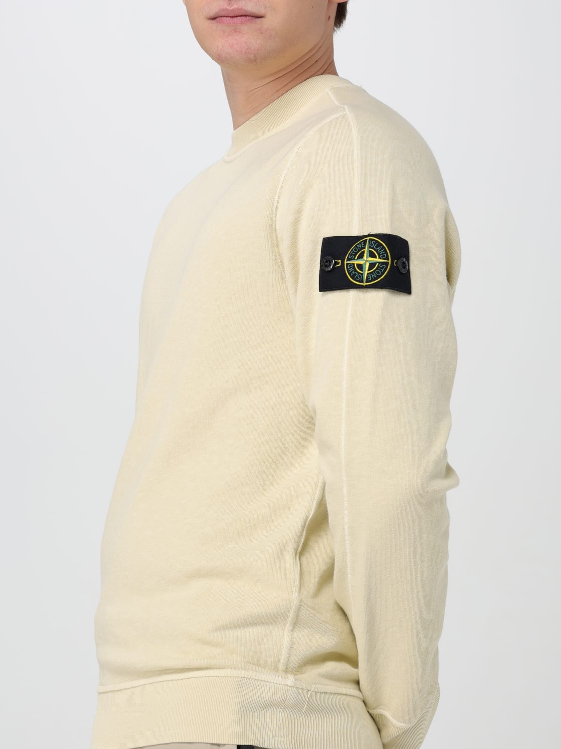 Stone island hotsell cream sweatshirt