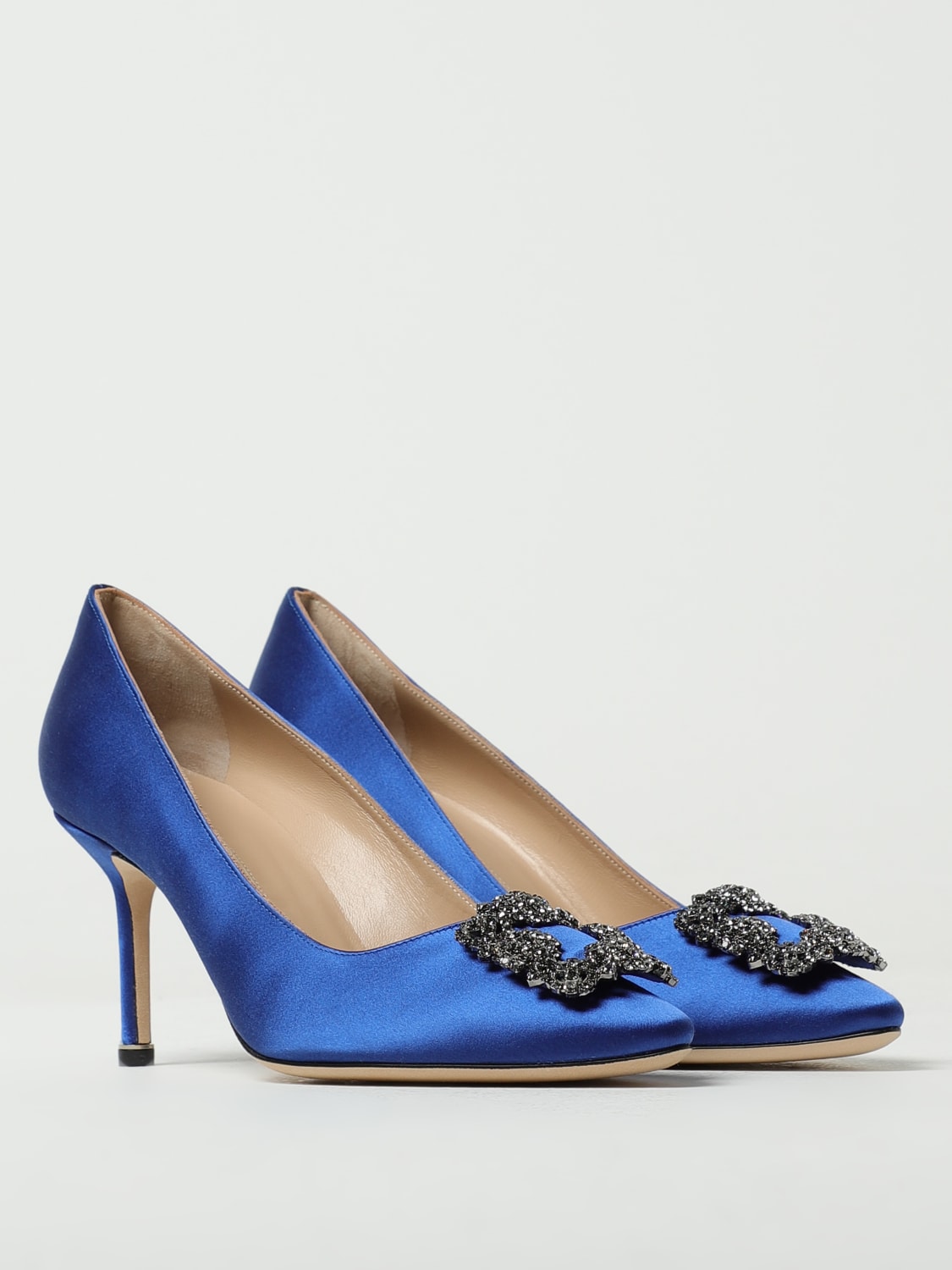 Royal satin manolo hot sale blahnik hangisi pumps