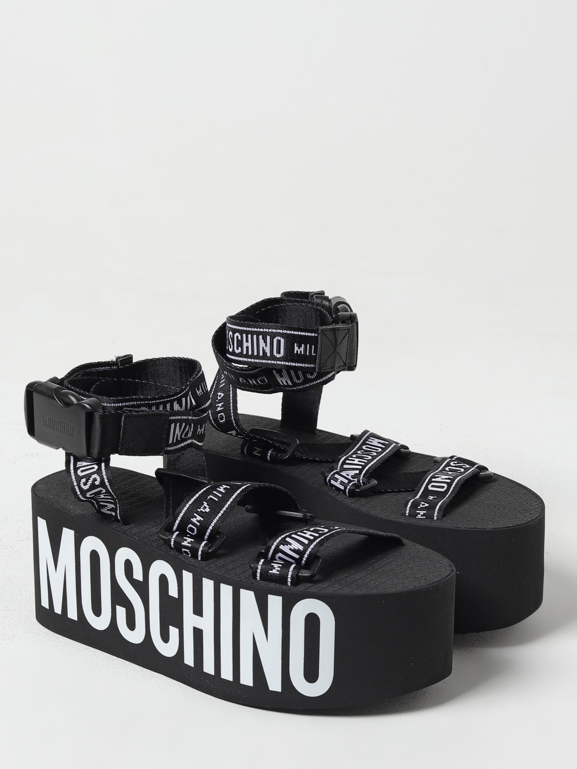 Scarpe moschino hot sale tipo balenciaga