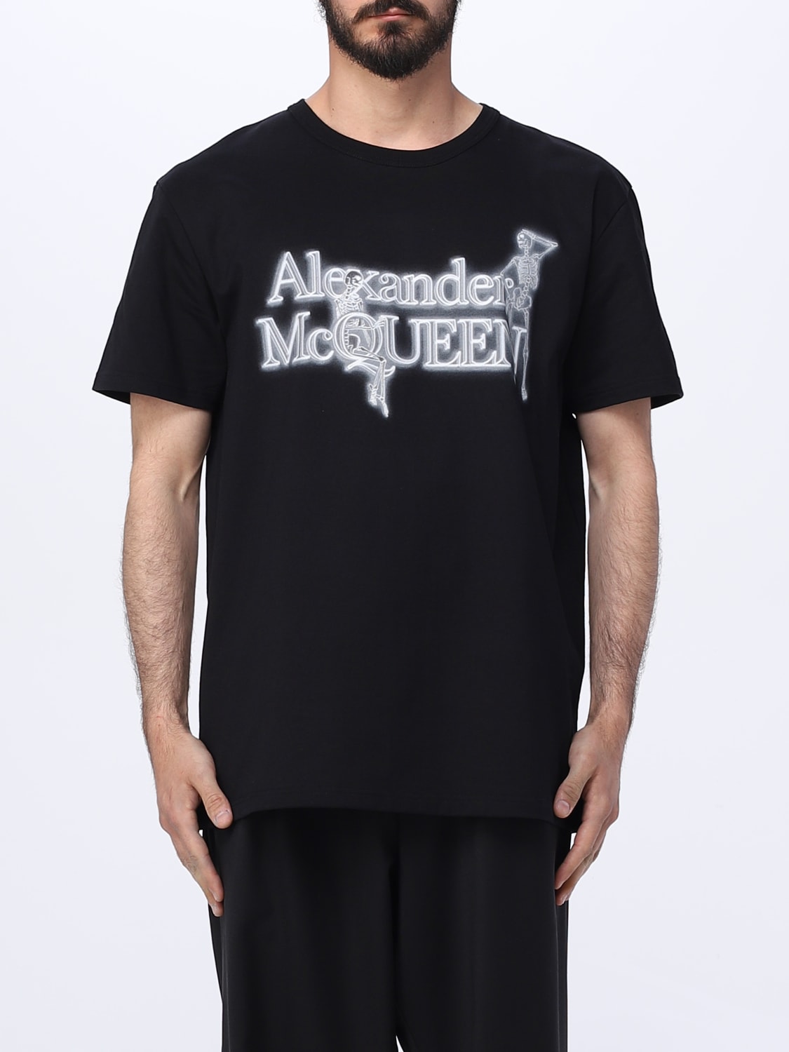 ALEXANDER MCQUEEN：Tシャツ メンズ - ブラック | GIGLIO.COM