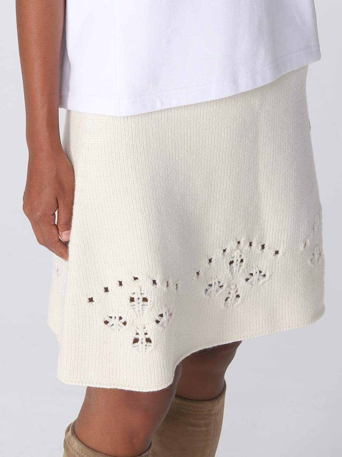 CHLOÉ: knitted skirt - Beige | Chloé skirt C23AMJ10670 online at