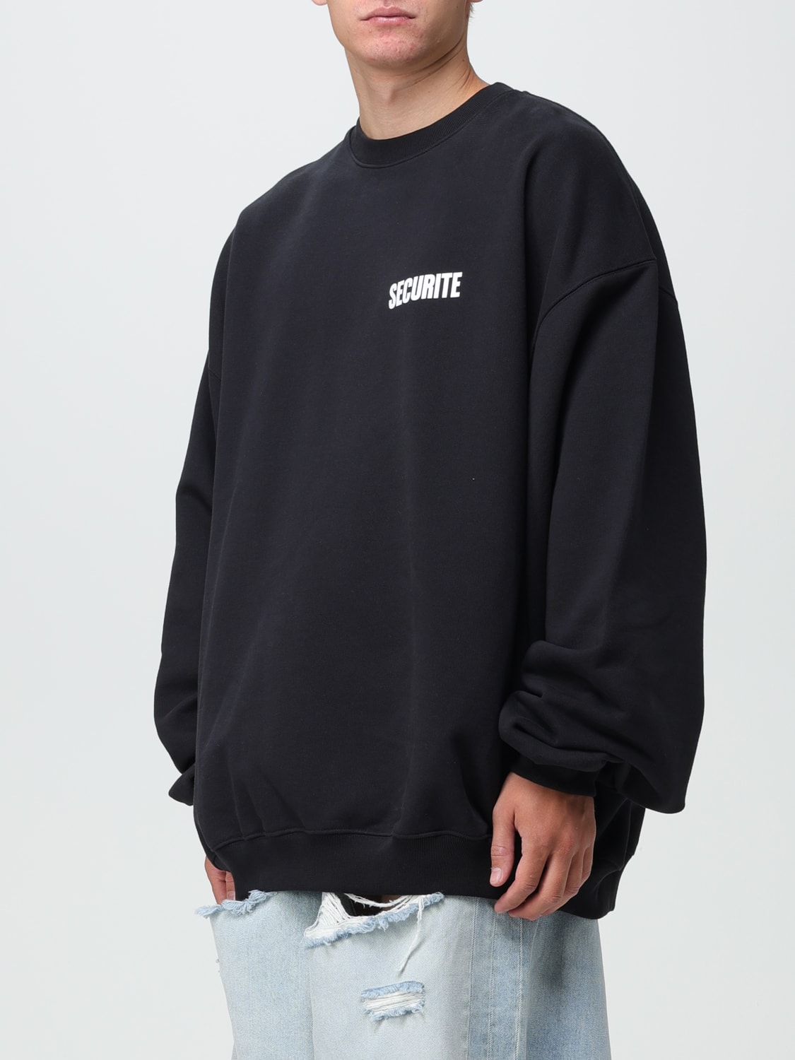 VETEMENTS：スウェットシャツ メンズ - ブラック | GIGLIO.COM