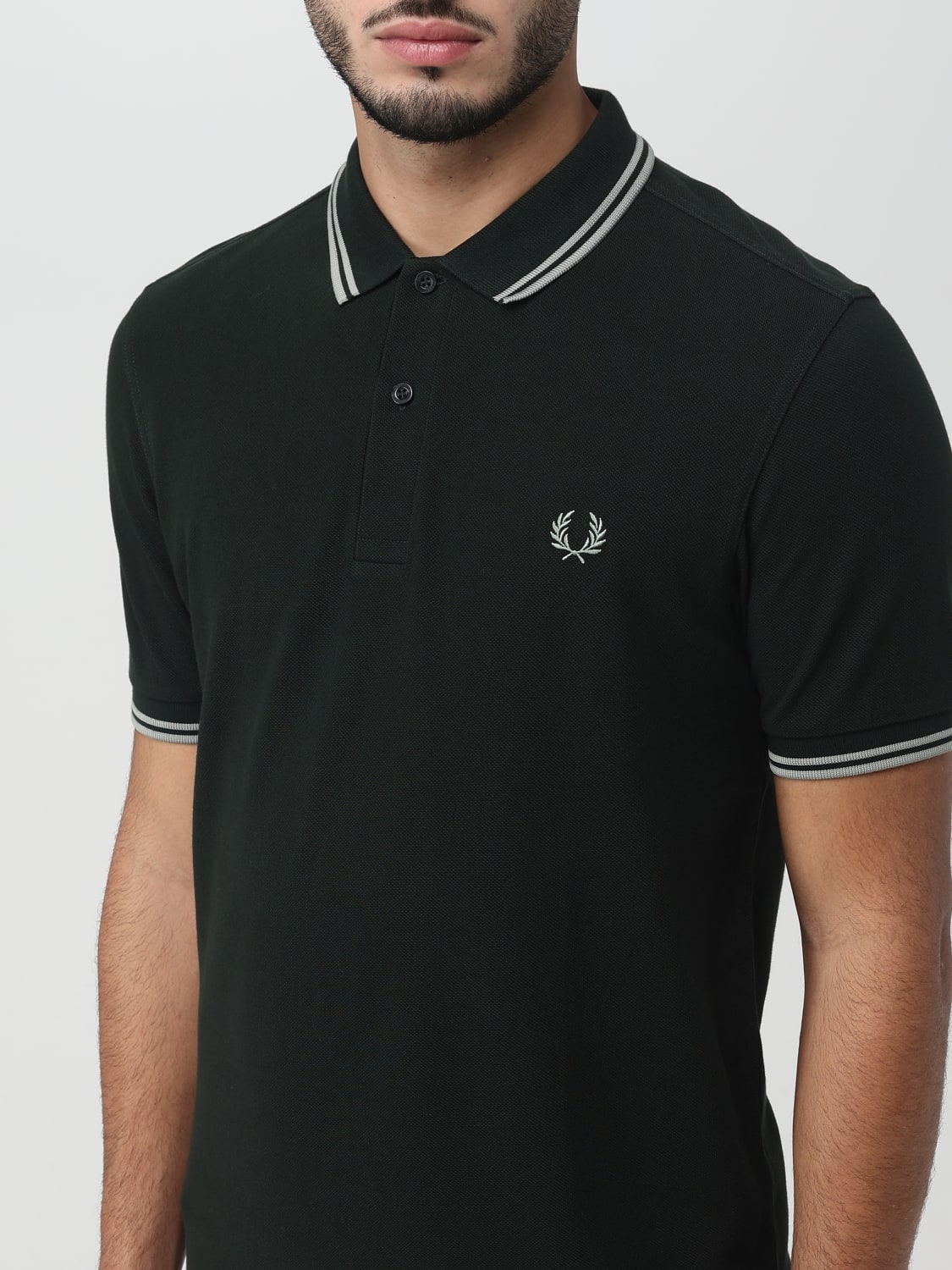 4 - 4  Hombre - Fred Perry