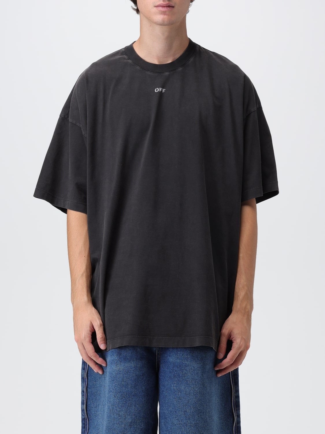 OFF-WHITE: T-shirt with mini logo - Black | Off-White t-shirt  OMAA161F23JER011 online at