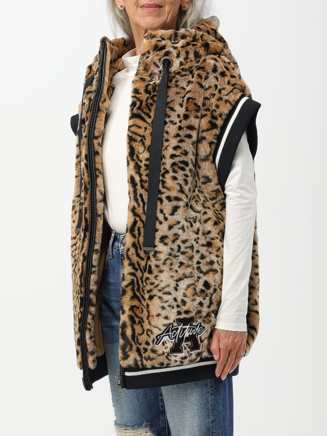 Multicolor fur outlet vest