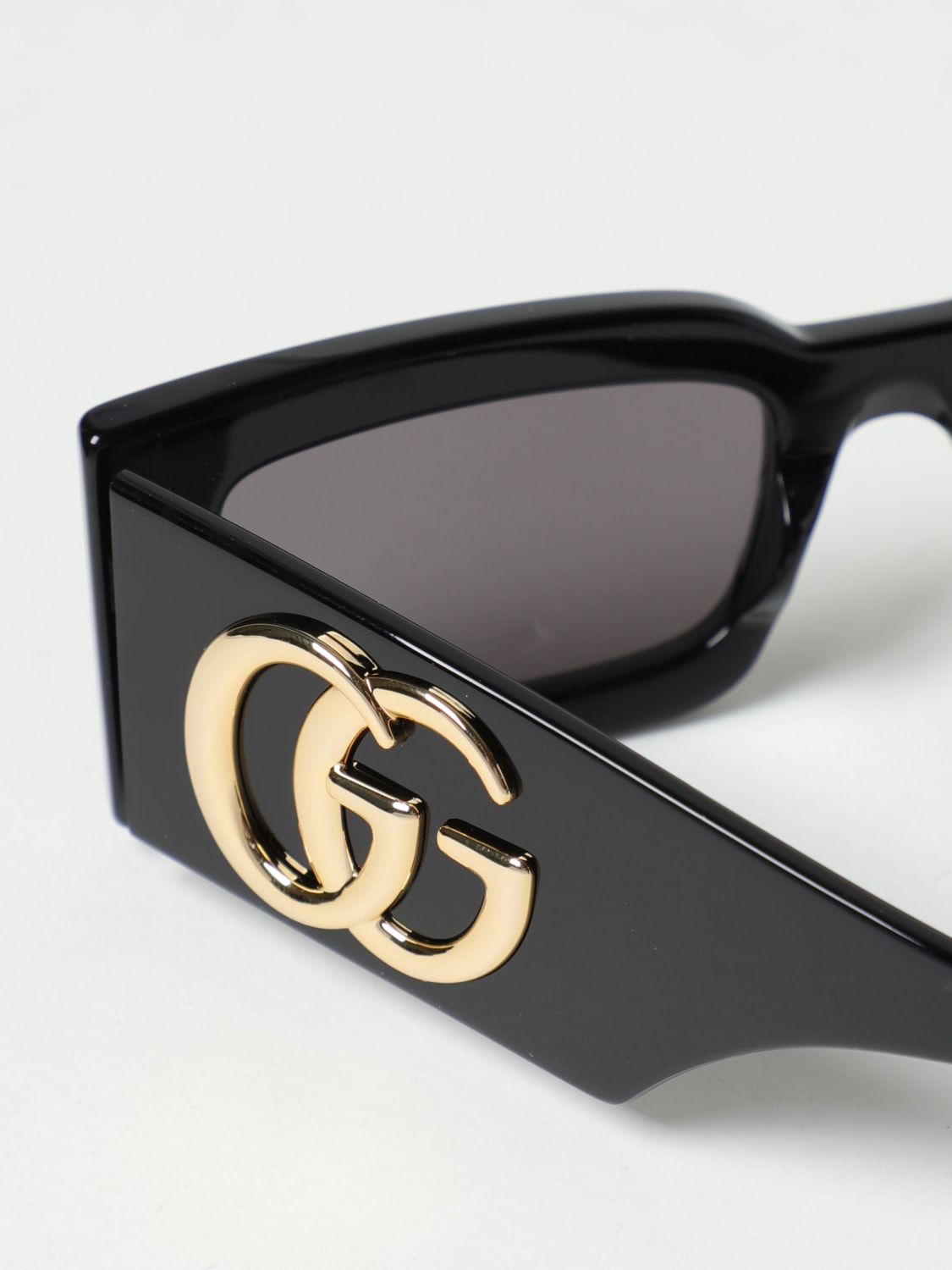GUCCI: sunglasses in tortoiseshell acetate with GG monogram on the ...