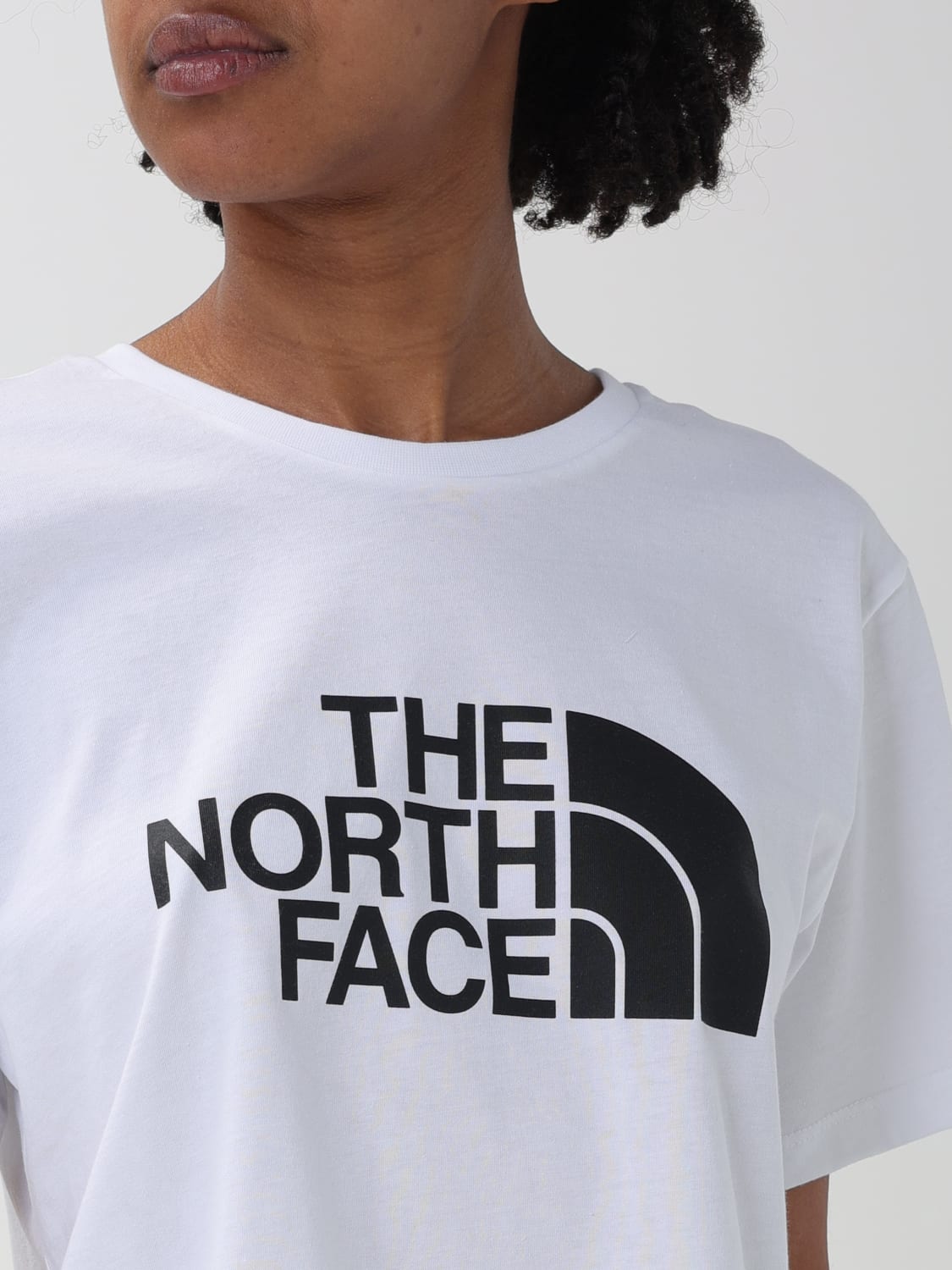 THE NORTH FACE: Camiseta para mujer, Blanco  Camiseta The North Face  NF0A87NA en línea en