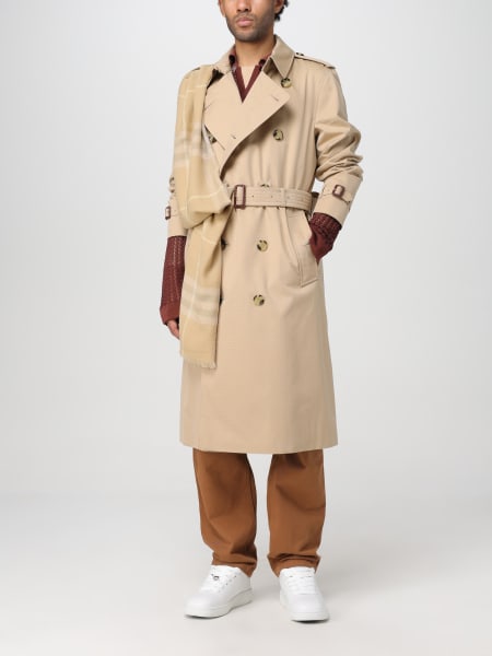 Burberry gabardina 2025 hombre dockers