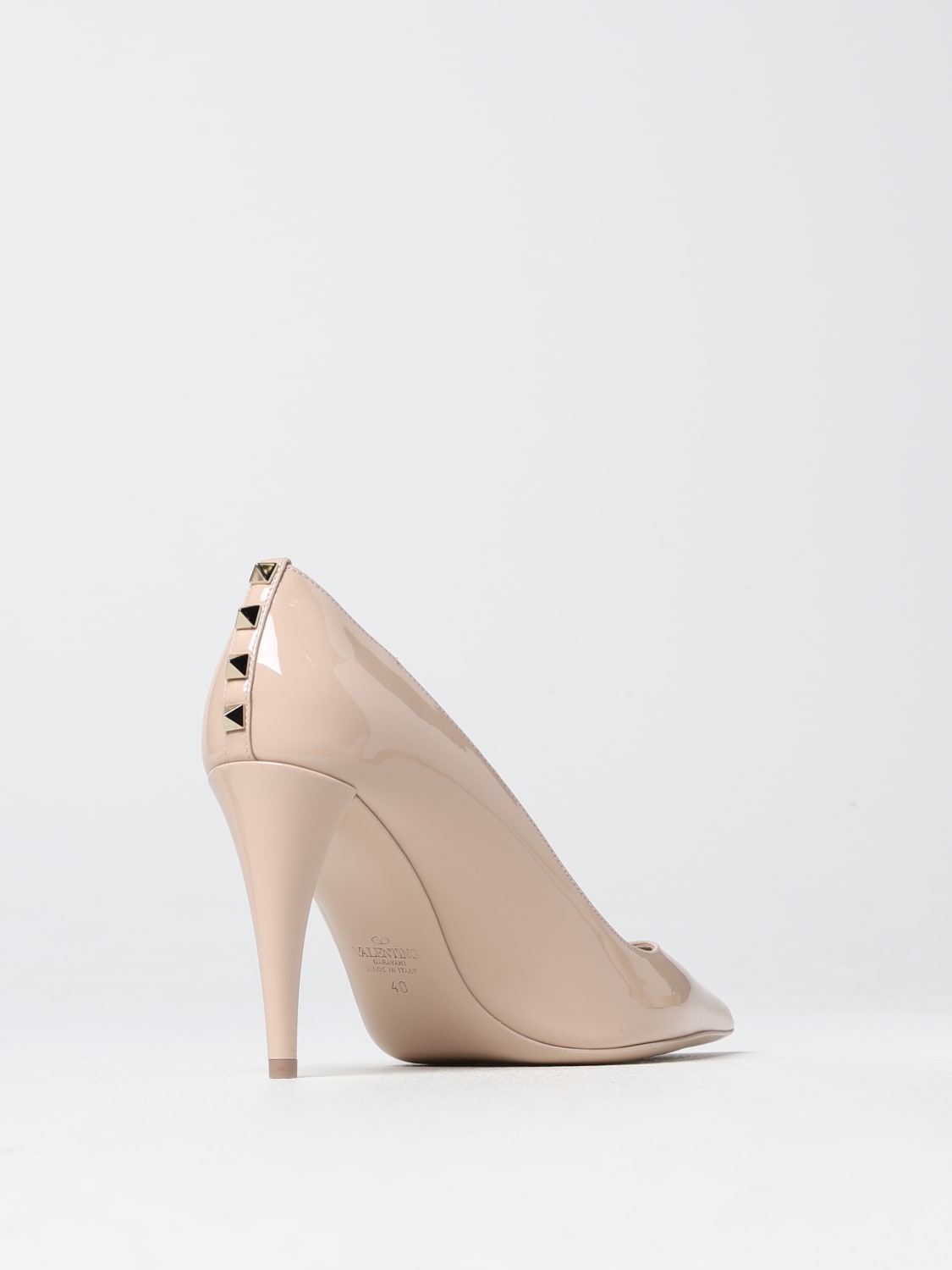 Valentino hot sale rockstud court