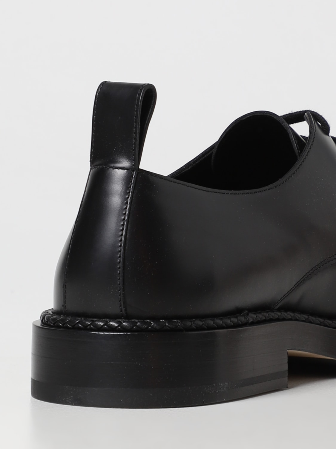 BOTTEGA VENETA: Strut derby shoes in leather - Black | BOTTEGA 