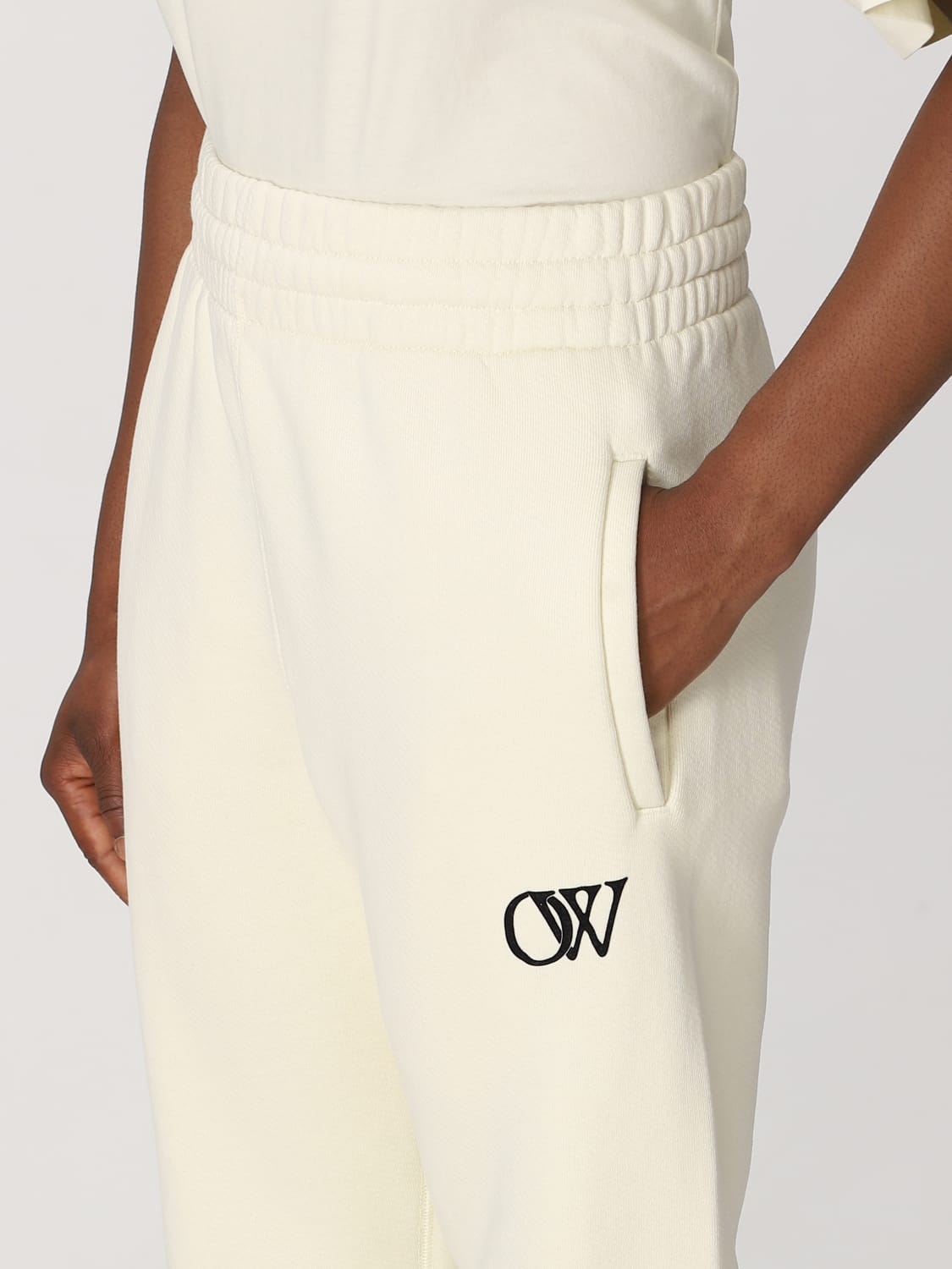 Off-White - Weiße Jogginghose mit Kristallen OWCH006S23JER002 - online  kaufen bei Symbol