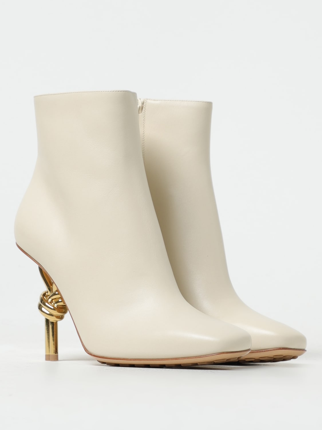 BOTTEGA VENETA: Knot ankle boots in leather - Yellow Cream