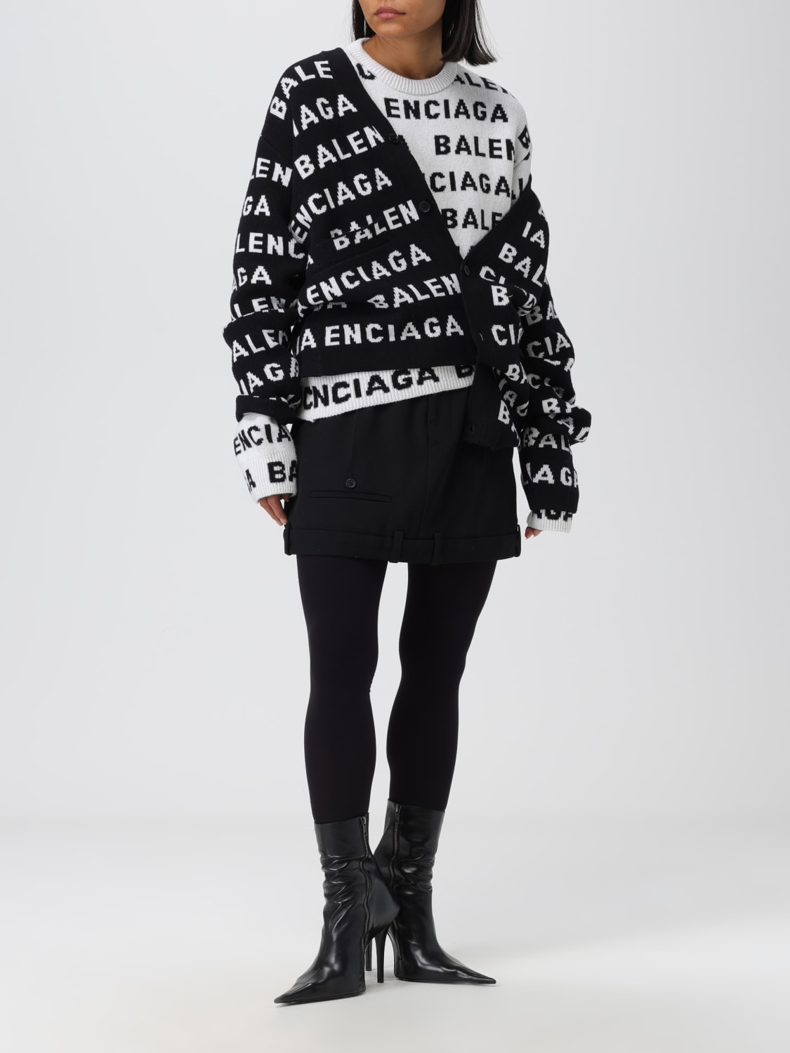 Black shop balenciaga jumper