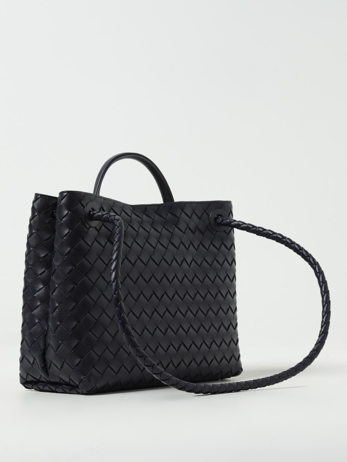 BOTTEGA VENETA: Andiamo bag in woven nappa - Navy | BOTTEGA VENETA