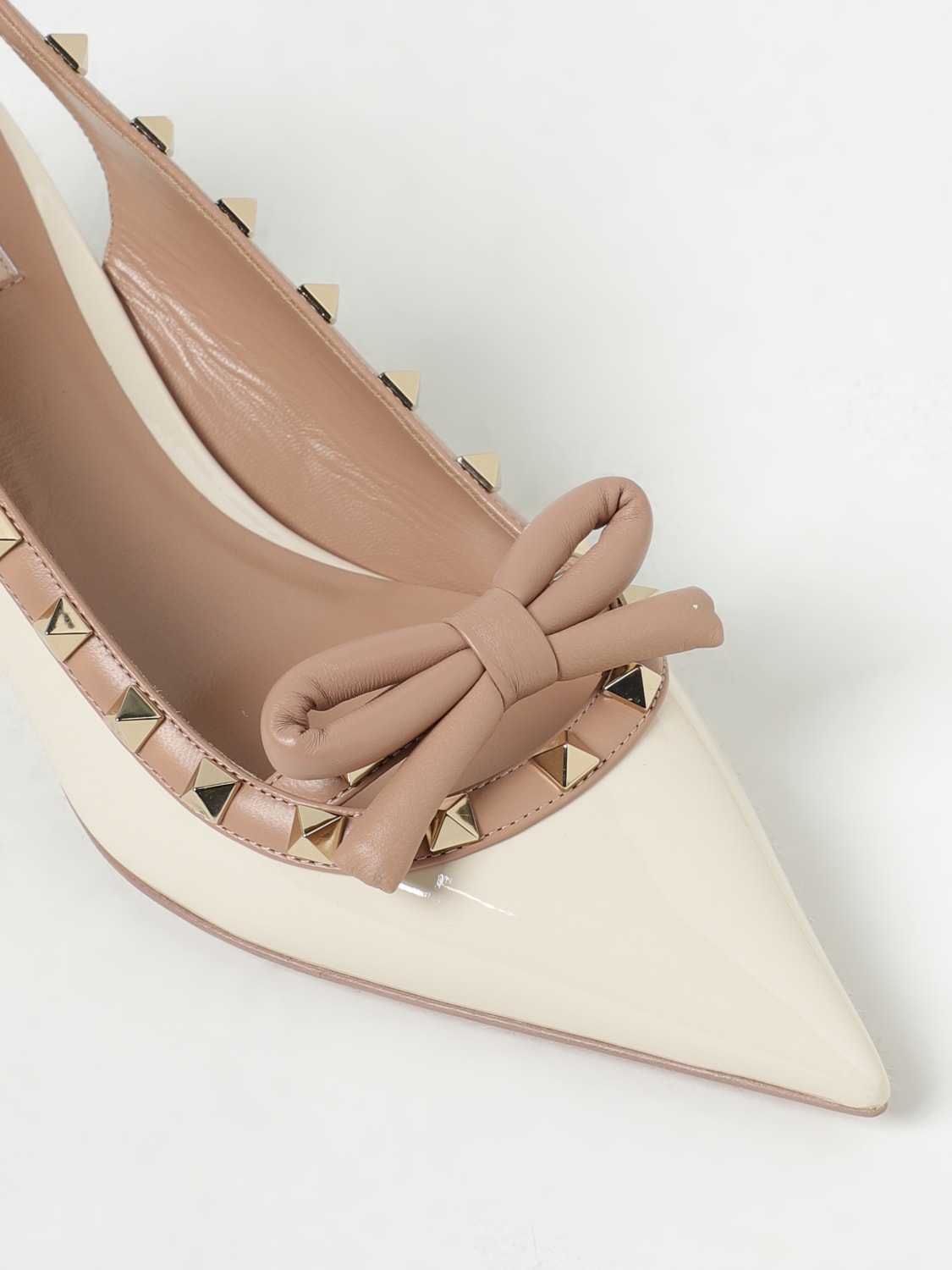 Valentino Garavani Rockstud Slingback in patent leather with studs