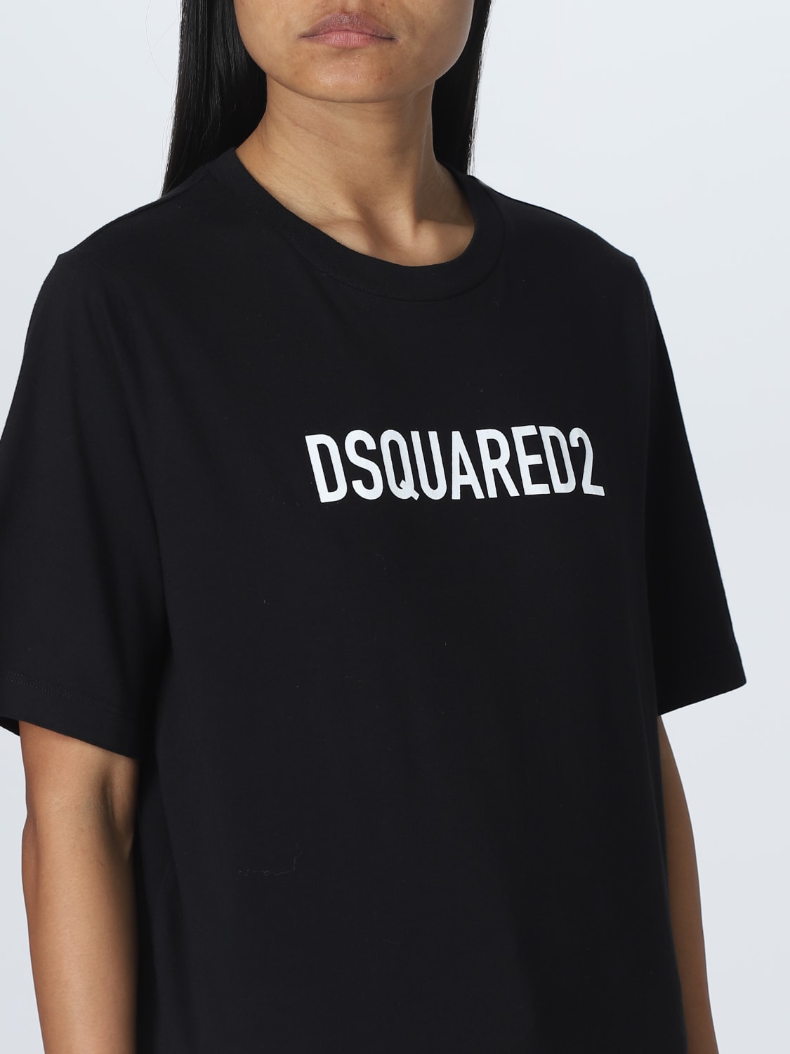 Black dsquared best sale t shirt