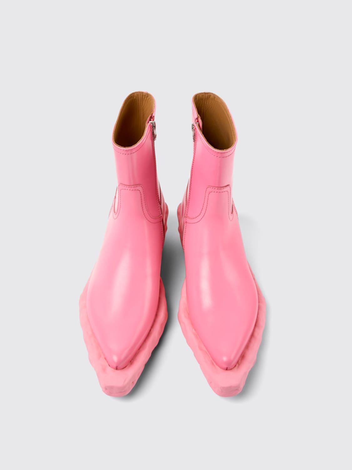 Men on sale pink boots