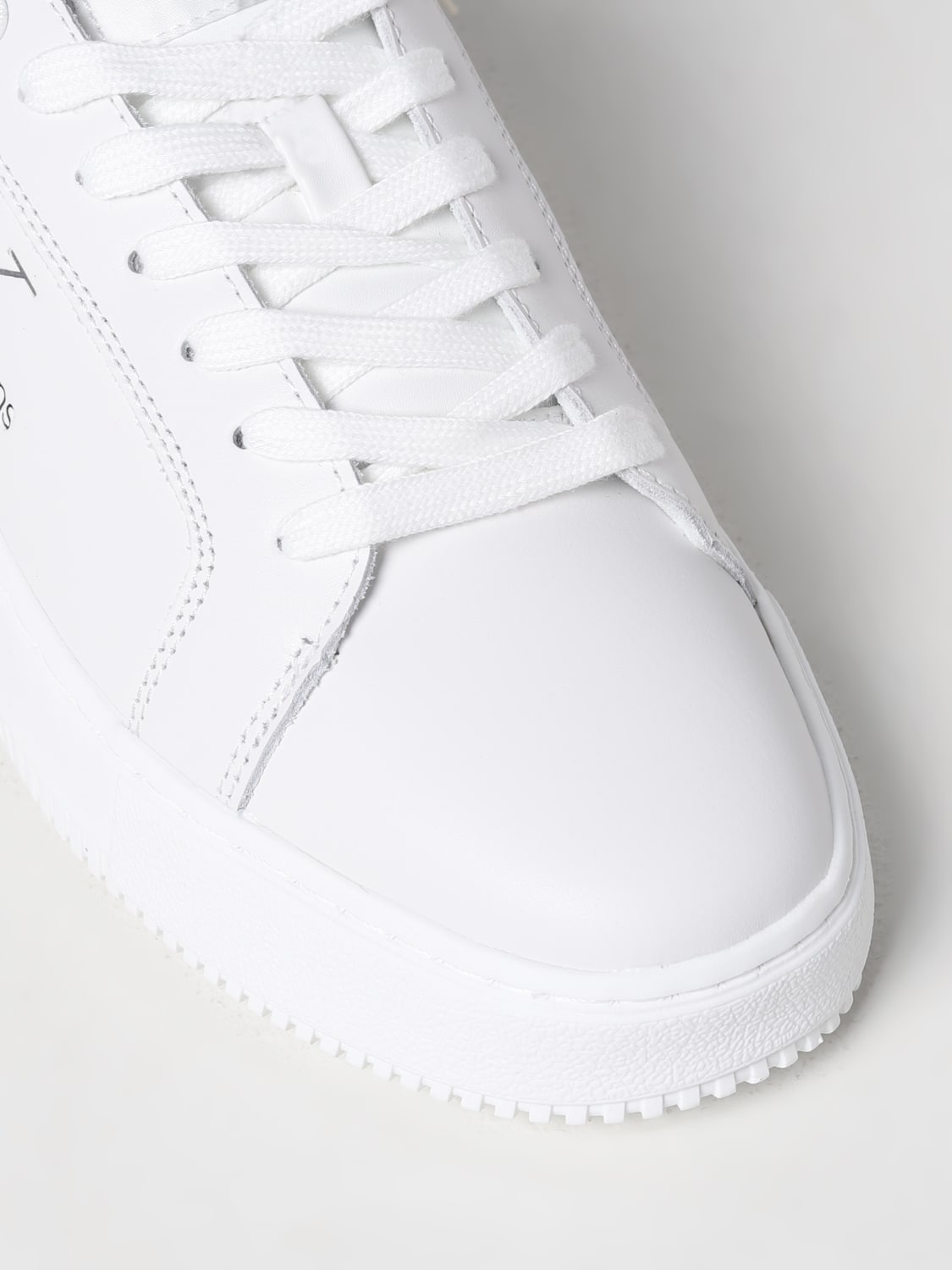 CALVIN KLEIN JEANS: Sneakers woman - White