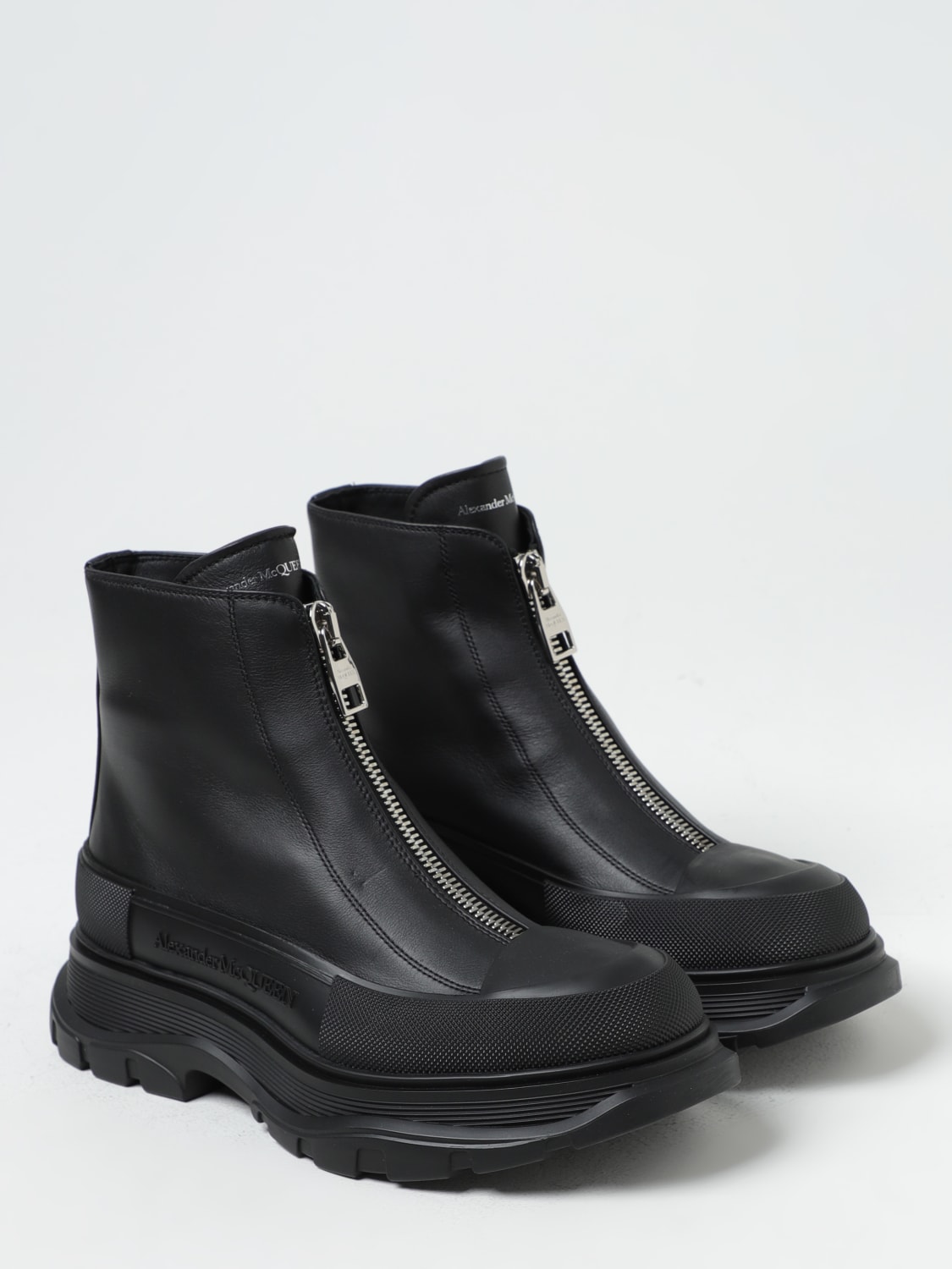 ALEXANDER MCQUEEN: Zip Tread Slick leather ankle boots - Black