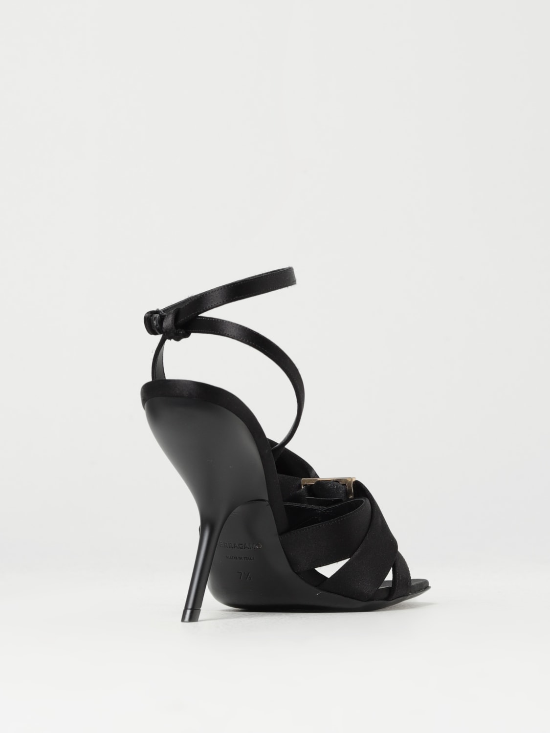 Bow-detail satin pumps in black - Ferragamo