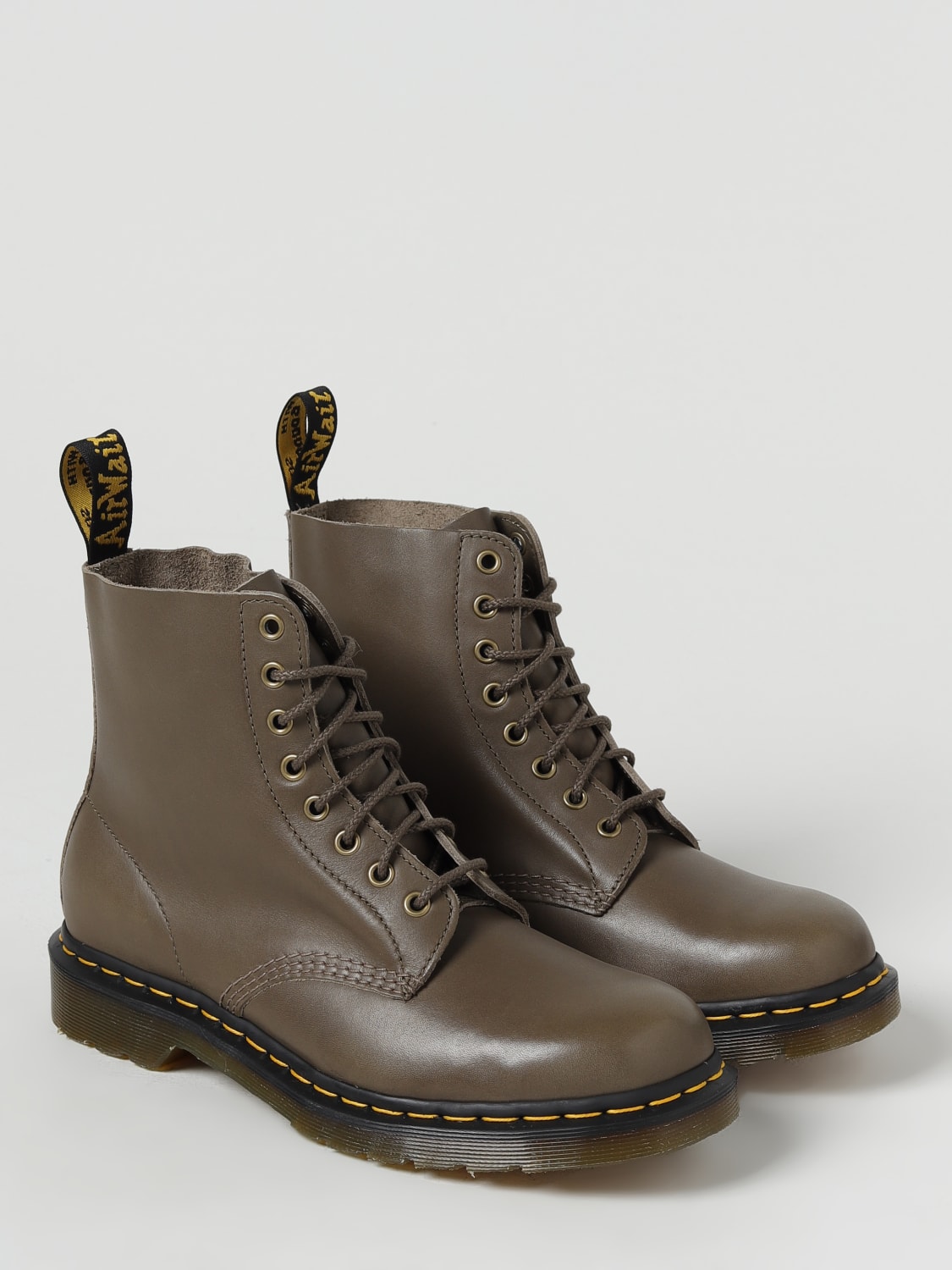 Olive doc outlet martens