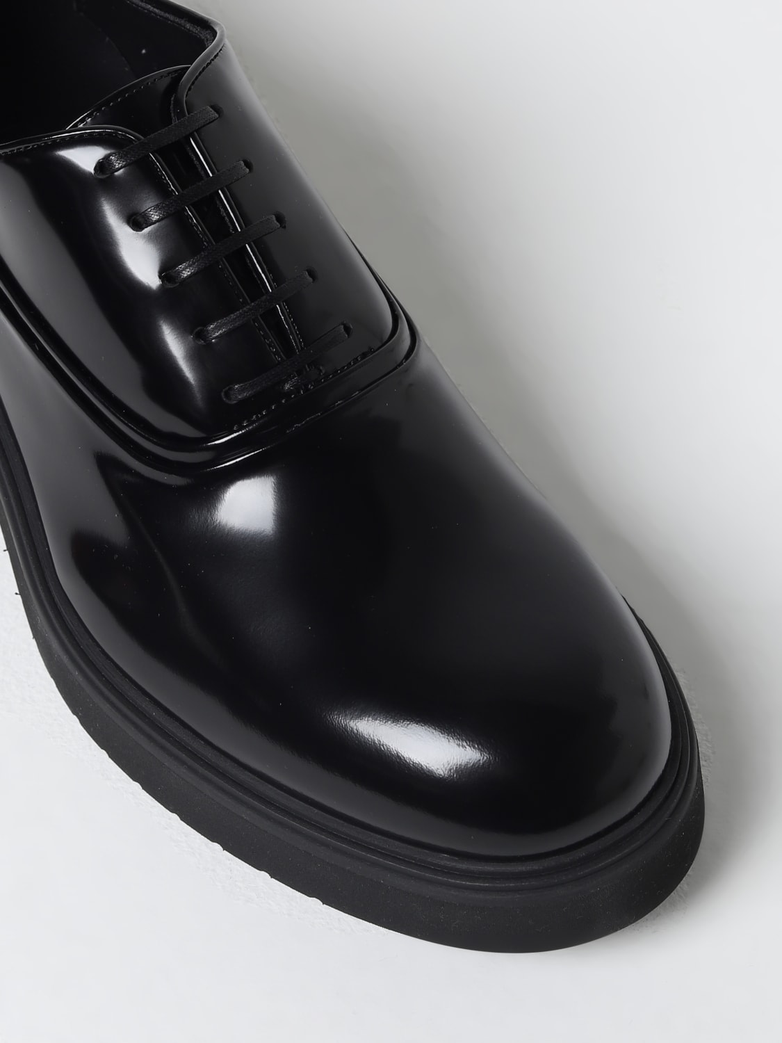 Ferragamo patent 2024 leather shoes