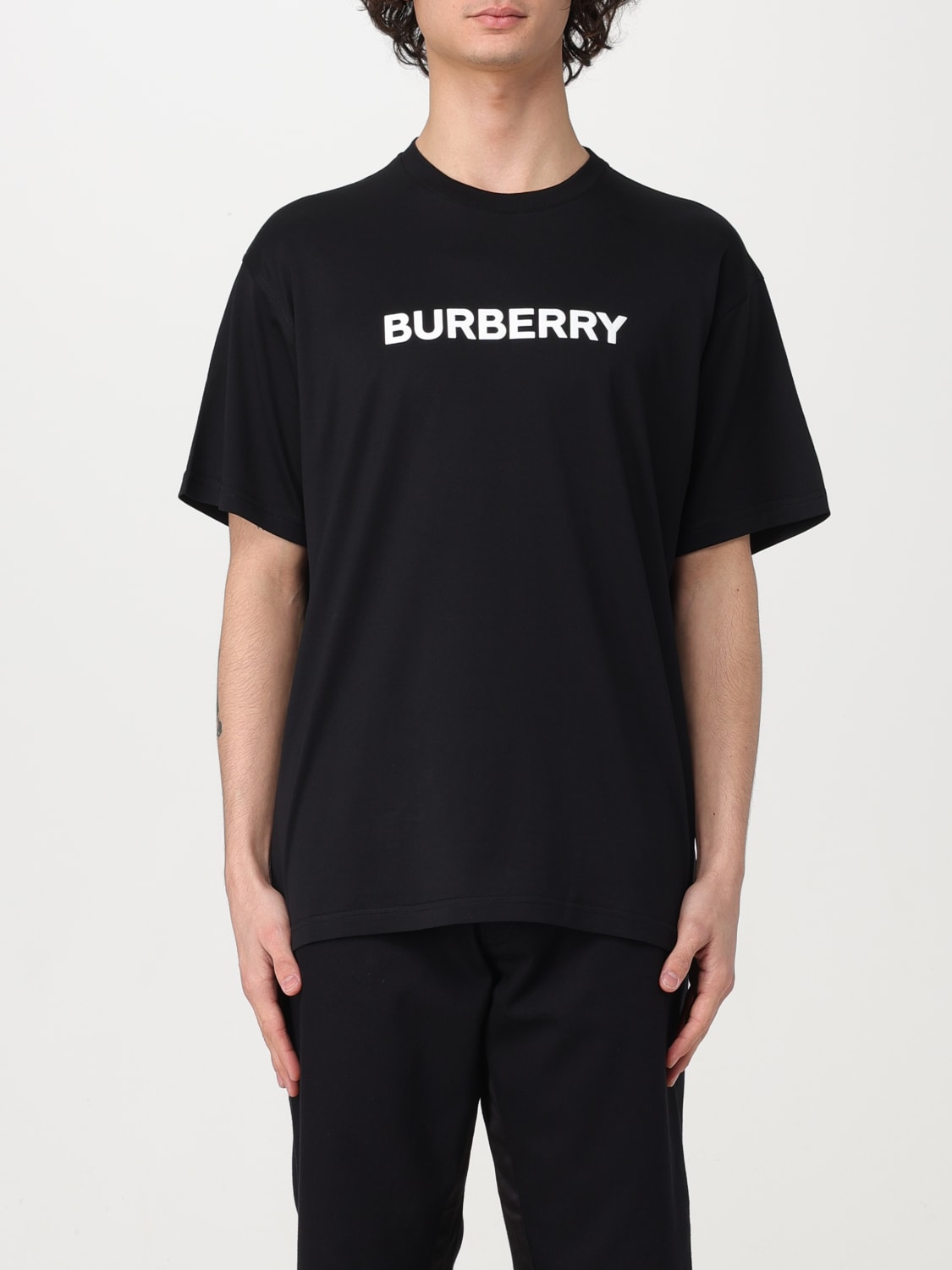 BURBERRY：Tシャツ メンズ - ブラック | GIGLIO.COMオンラインの