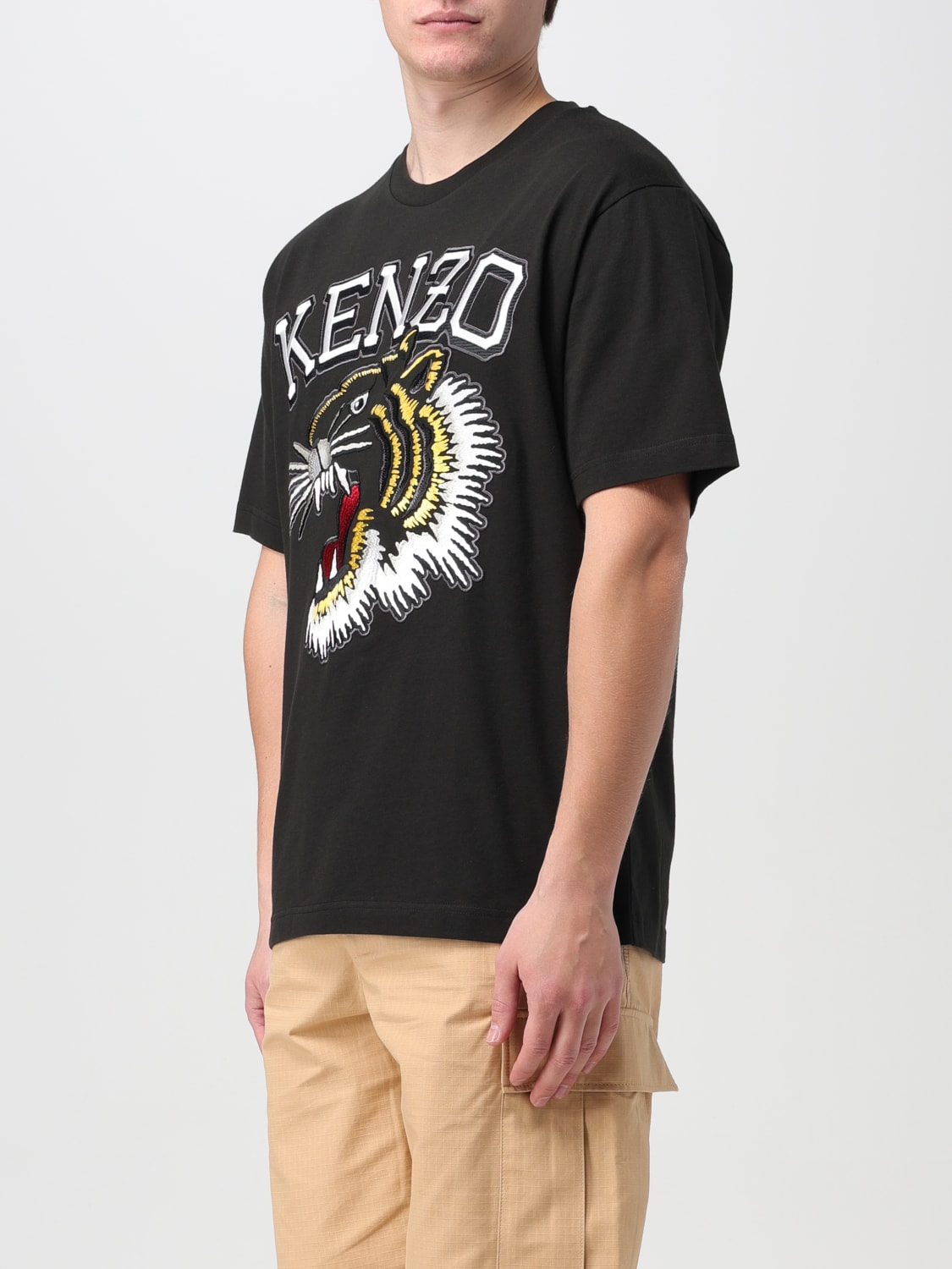 White and store black kenzo shirt