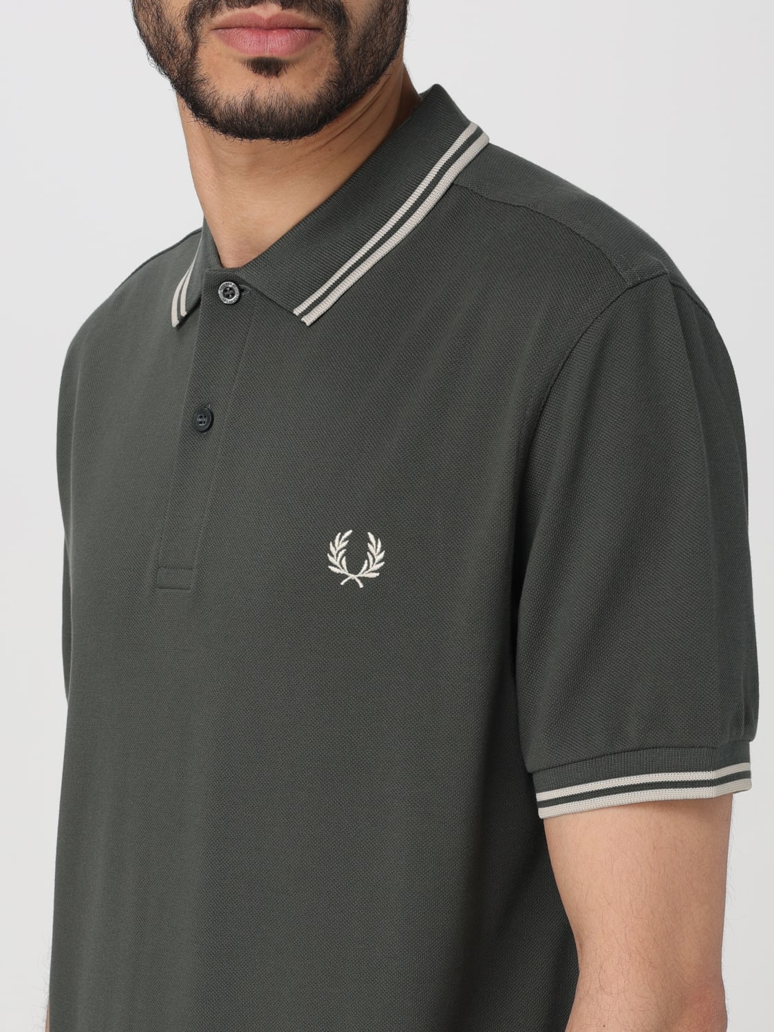 FRED PERRY：ポロシャツ メンズ - フォレストグリーン | GIGLIO.COM