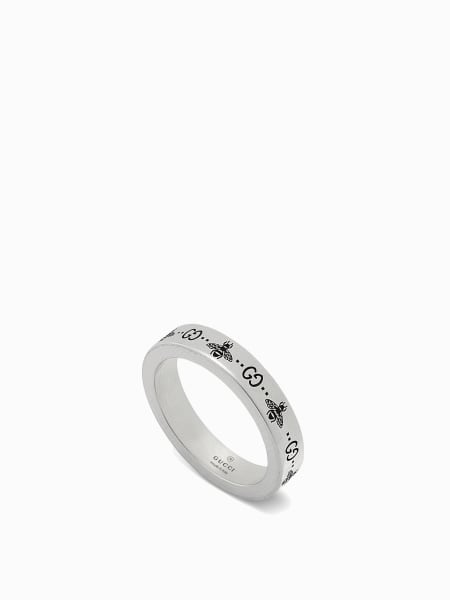 Women's Gucci: Gucci Signature ring in silver with thin band with bee engraving and GG monogram