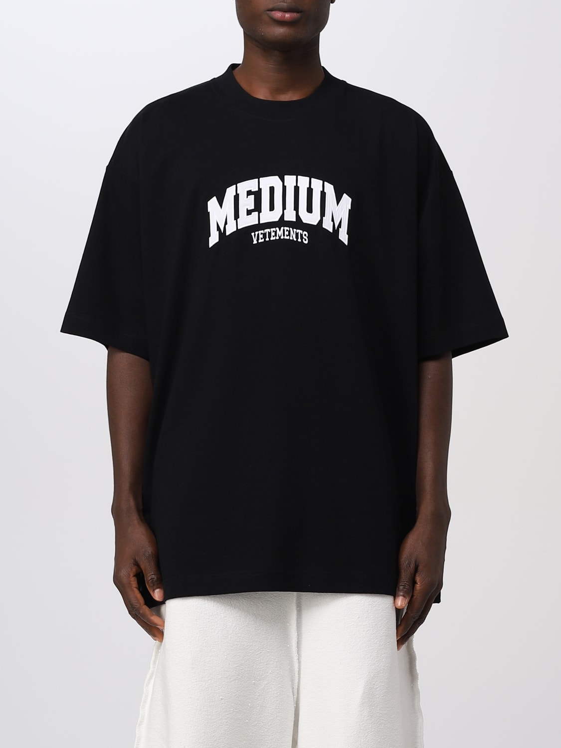 VETEMENTS: t-shirt for man - Black | Vetements t-shirt UE63TR820B ...