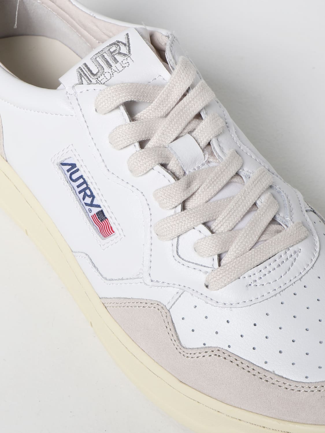 AUTRY: trainers in leather and suede White Autry trainers AULMLS23  online on