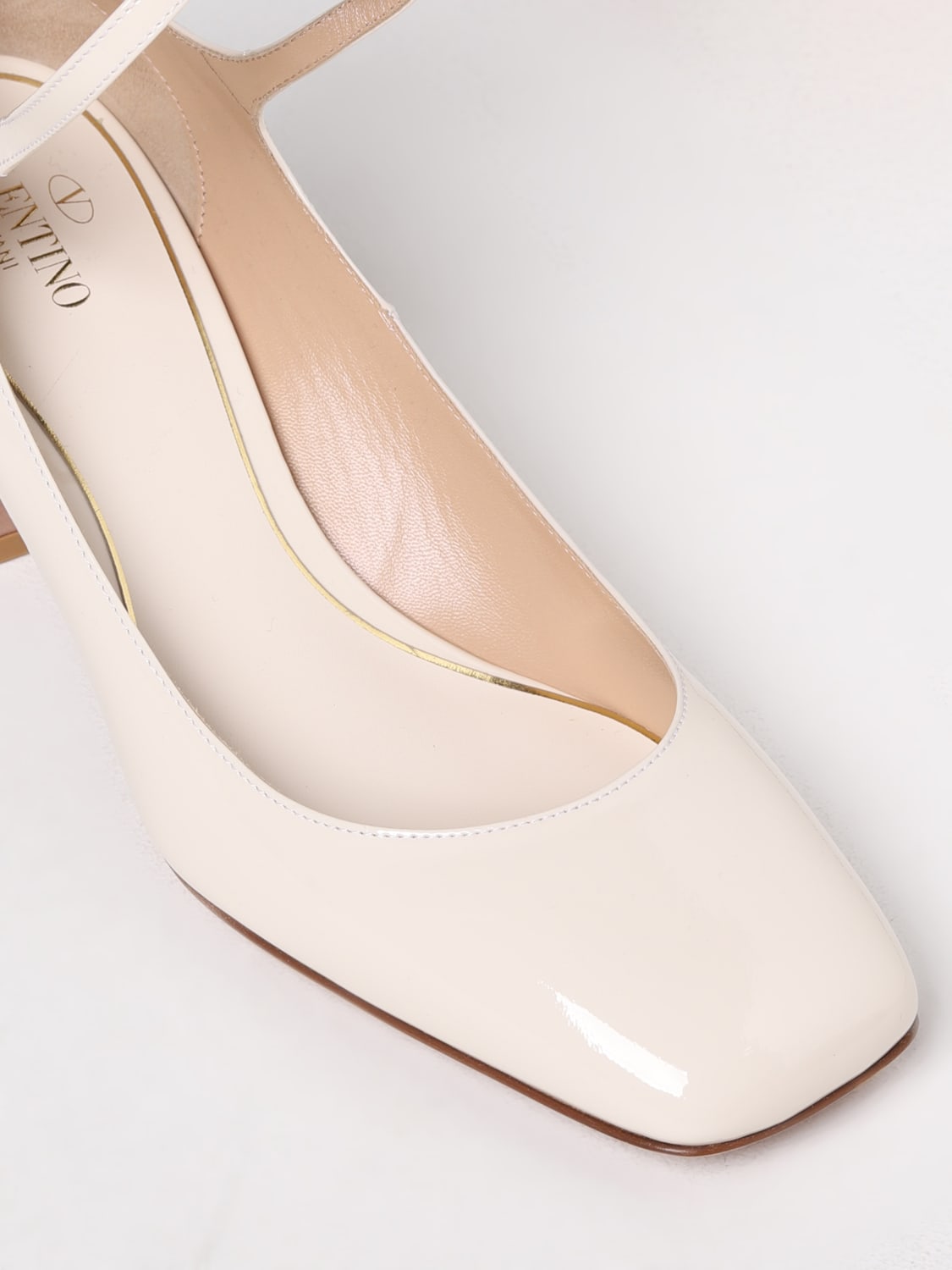 VALENTINO GARAVANI: high heel shoes for women Ivory | Valentino Garavani high heel shoes 2W2S0FW5VNE online on GIGLIO.COM