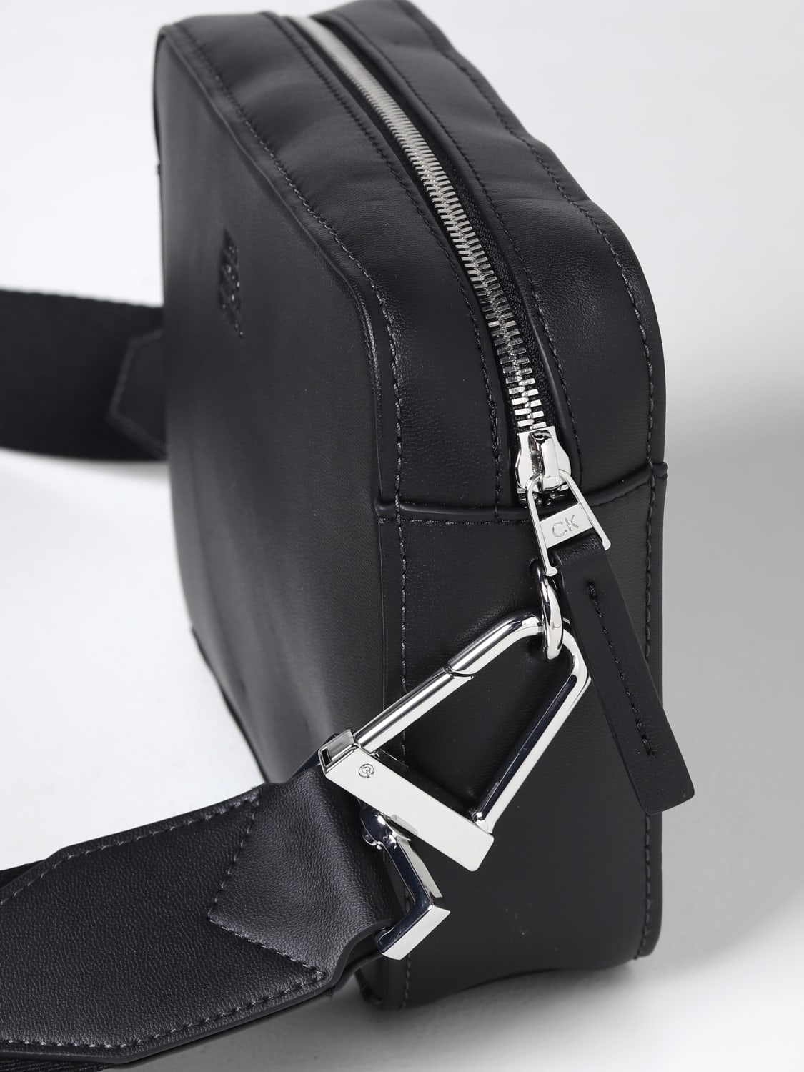 stoomboot Balling Zeug CALVIN KLEIN: shoulder bag for man - Black | Calvin Klein shoulder bag  K50K510033 online on GIGLIO.COM