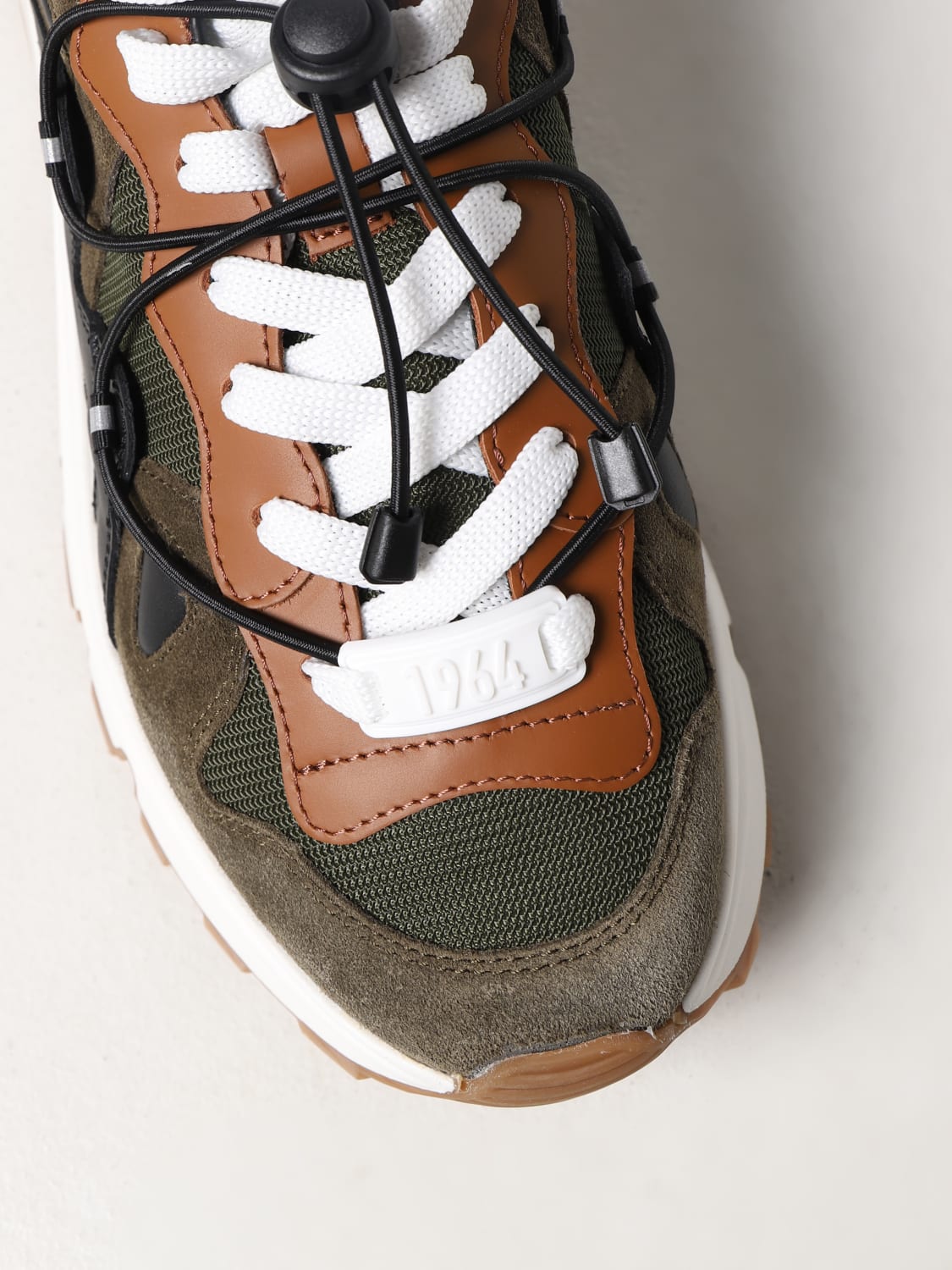 Nodig hebben Historicus Haas DSQUARED2: Run DS2 sneakers in leather and technical fabric - Green | Dsquared2  sneakers SNM028008106244 online on GIGLIO.COM
