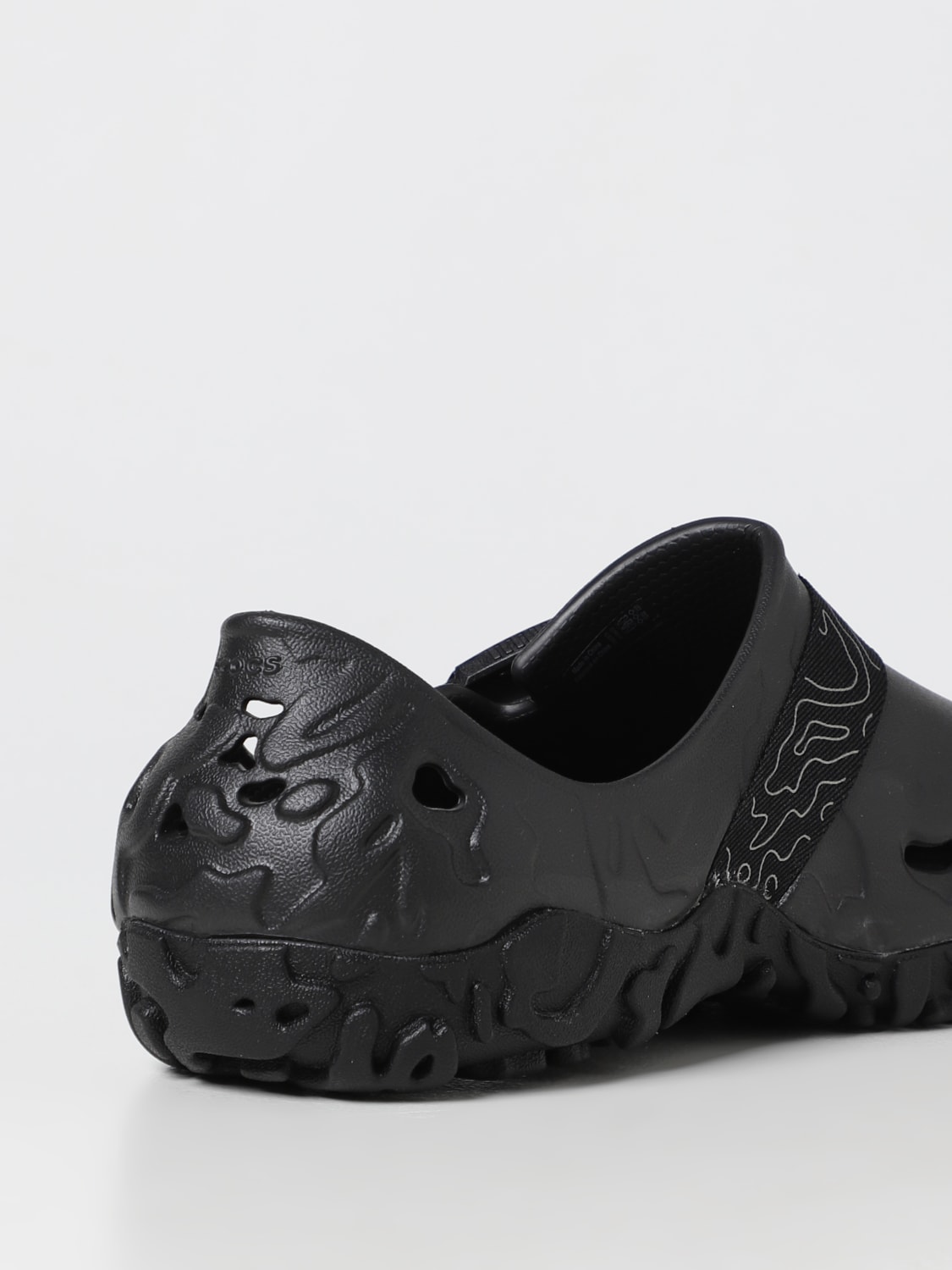 Zapatillas para hombre, Negro | Zapatillas Crocs en línea en