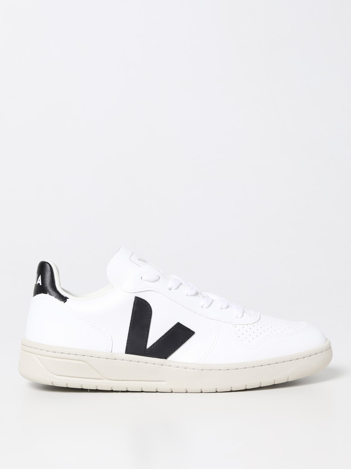 VEJA: sneakers for man - White | Veja sneakers CP0501537 online on ...