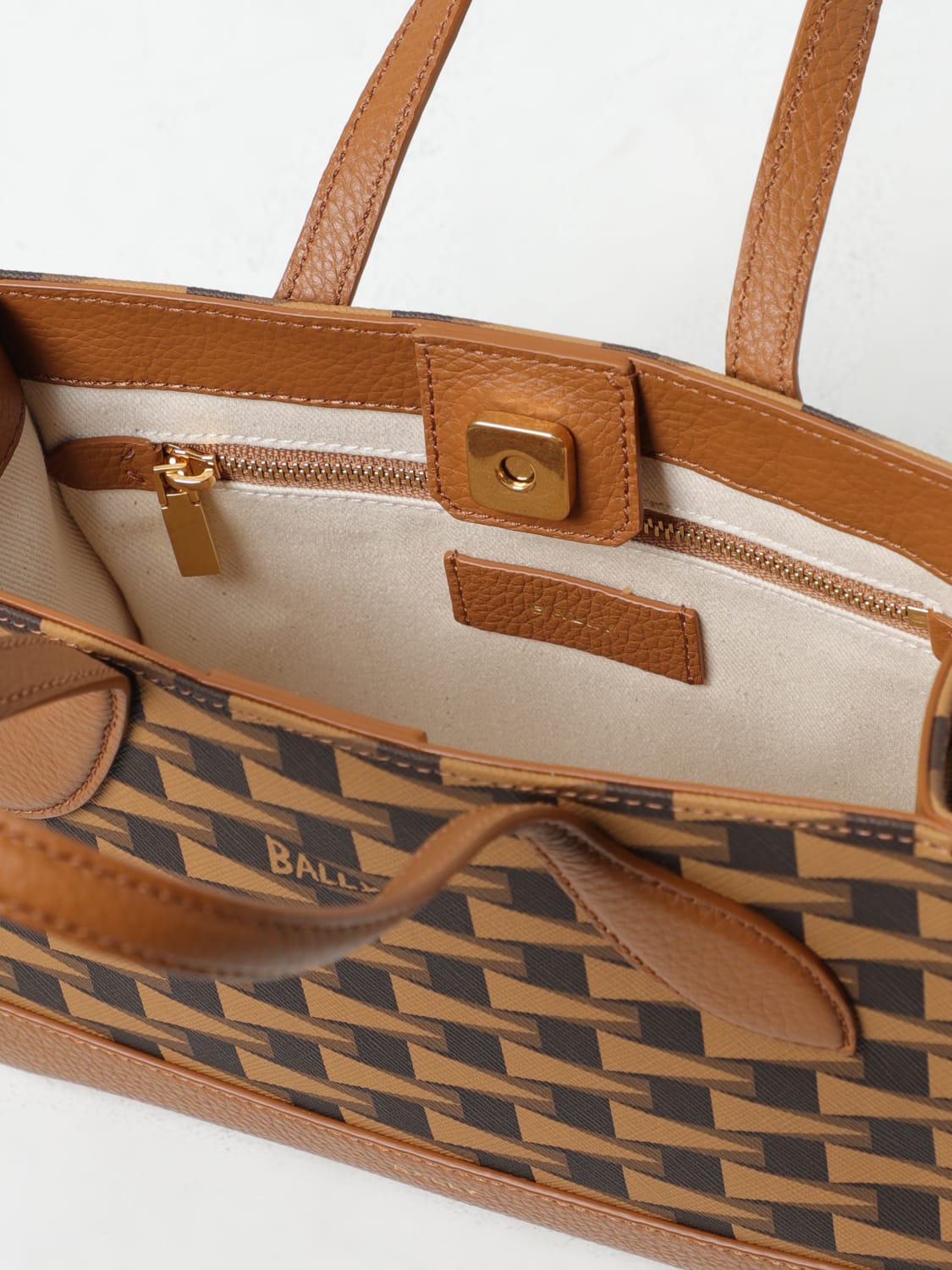 Kensington Louis Vuitton Handbags for Women - Vestiaire Collective