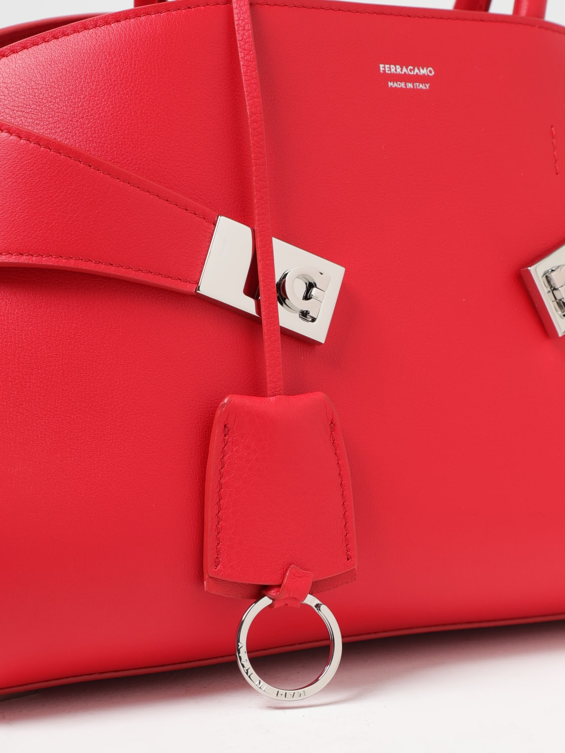 FERRAGAMO: Hug bag in natural grain leather - Red | Ferragamo handbag ...