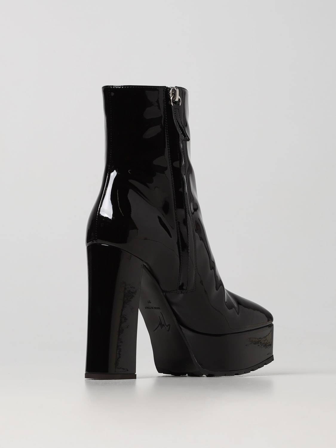 GIUSEPPE ZANOTTI: flat ankle boots for woman Black | Giuseppe flat boots I270017 online on GIGLIO.COM