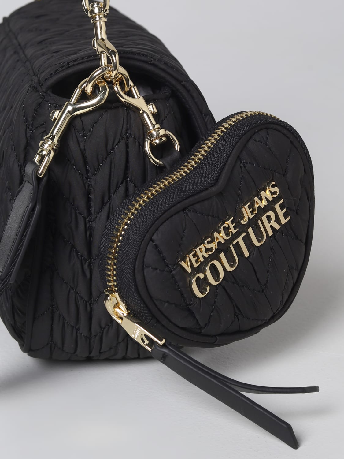 kronblad affældige Inspektion VERSACE JEANS COUTURE: bag in quilted fabric - Black | Versace Jeans  Couture shoulder bag 74VA4BO5ZS584 online on GIGLIO.COM
