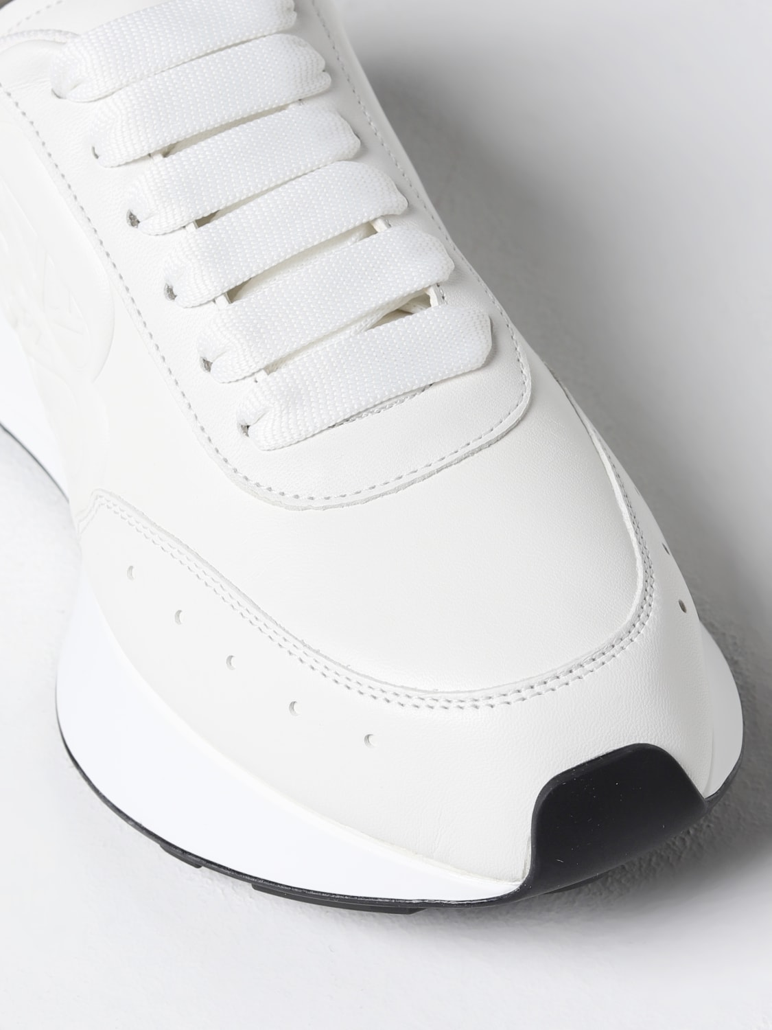 Alexander Outlet: in smooth leather - White | Alexander Mcqueen sneakers at GIGLIO.COM