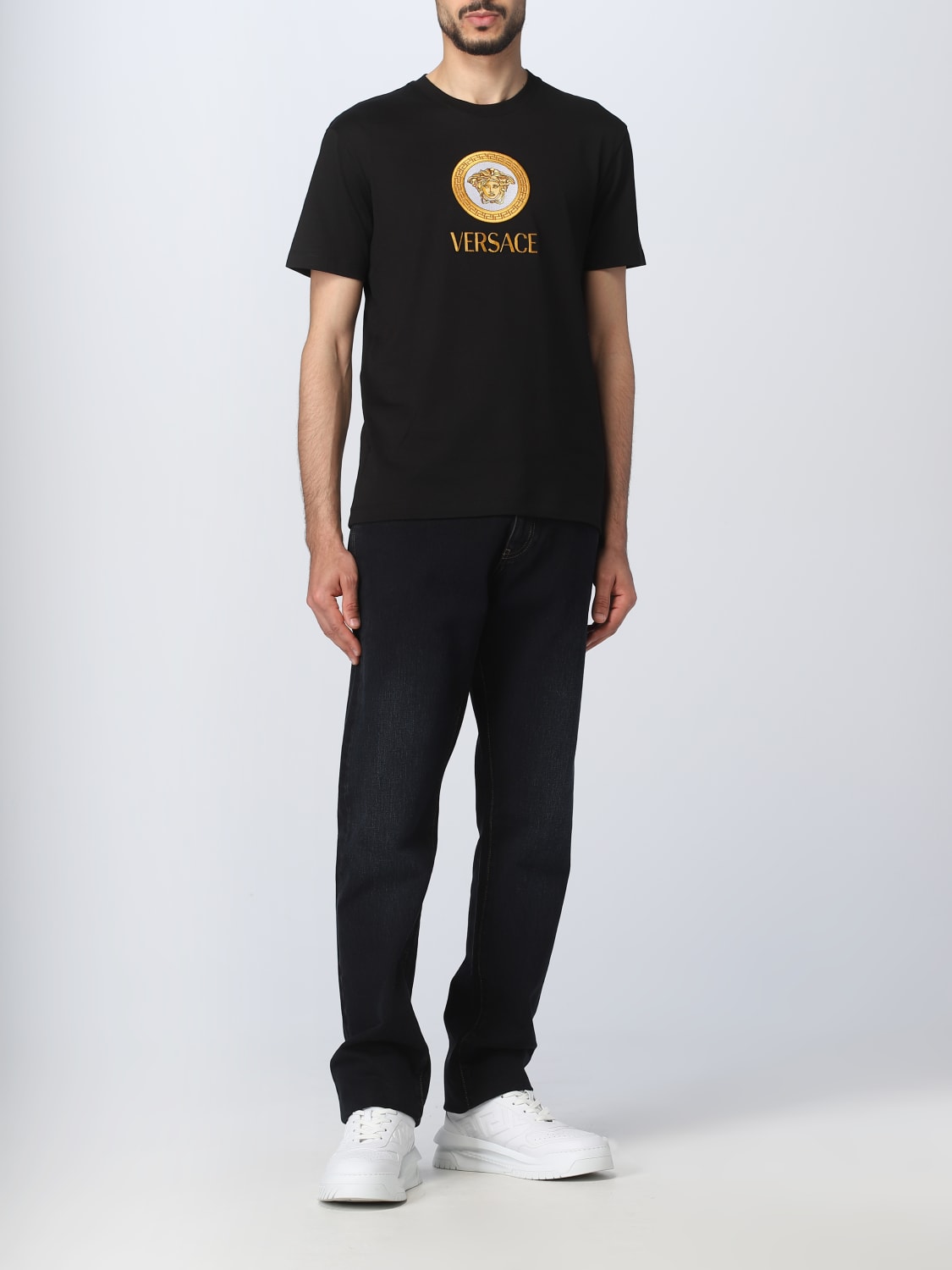 Napier forsvinde fyrretræ VERSACE: Medusa Head cotton t-shirt - Black | Versace t-shirt  10084691A06059 online on GIGLIO.COM