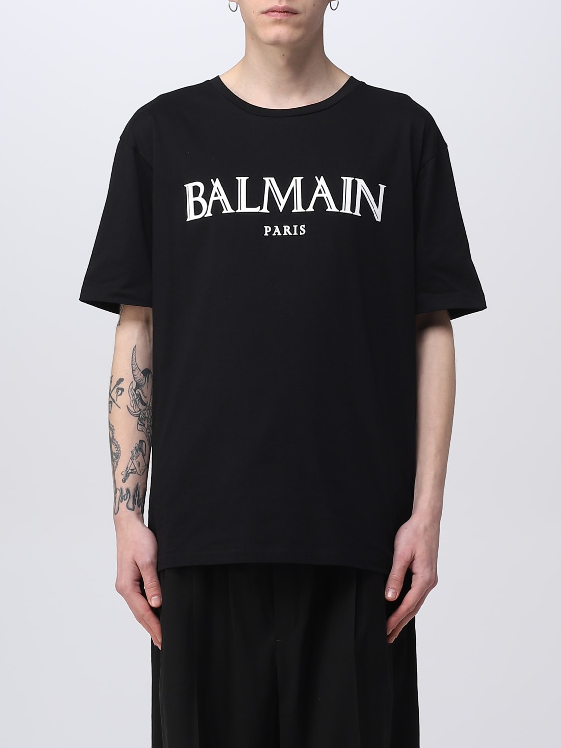 løber tør Beskæftiget Bedre BALMAIN: cotton t-shirt - Black | Balmain t-shirt AH0EG000BC27 online at  GIGLIO.COM