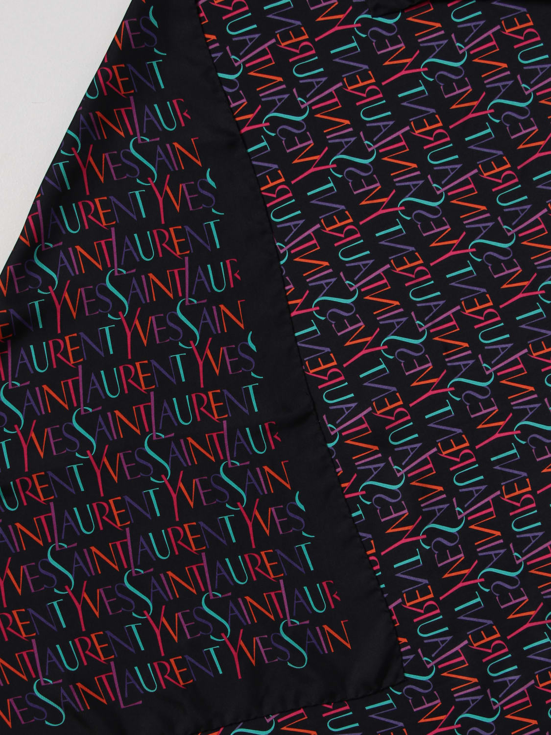 Sciarpa Saint Laurent: Sciarpa Saint Laurent in seta con logo stampato all over nero 2
