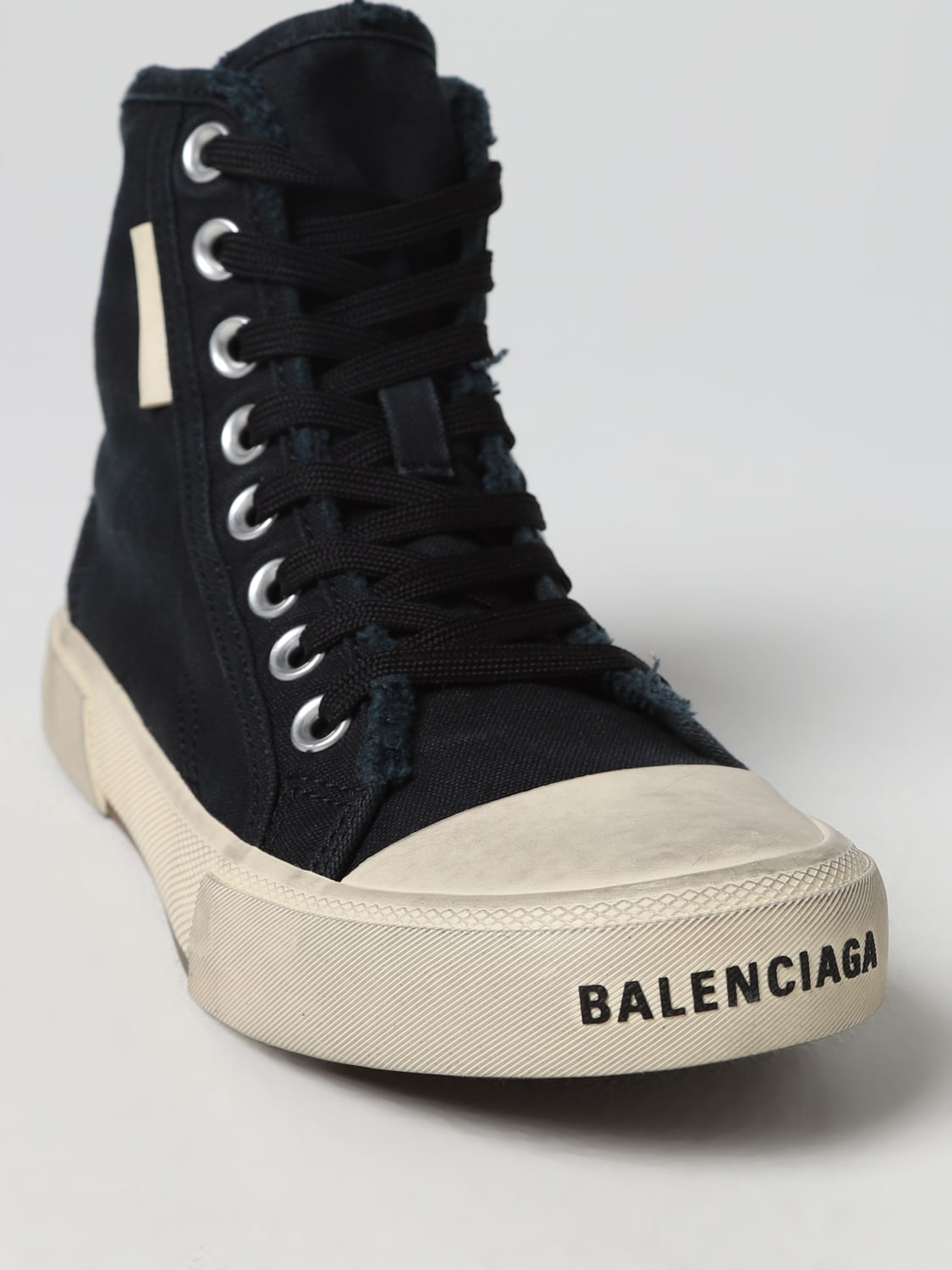 Modig vokal publikum BALENCIAGA: Paris sneakers in used canvas - Black | Balenciaga sneakers  688756W3RC1 online at GIGLIO.COM