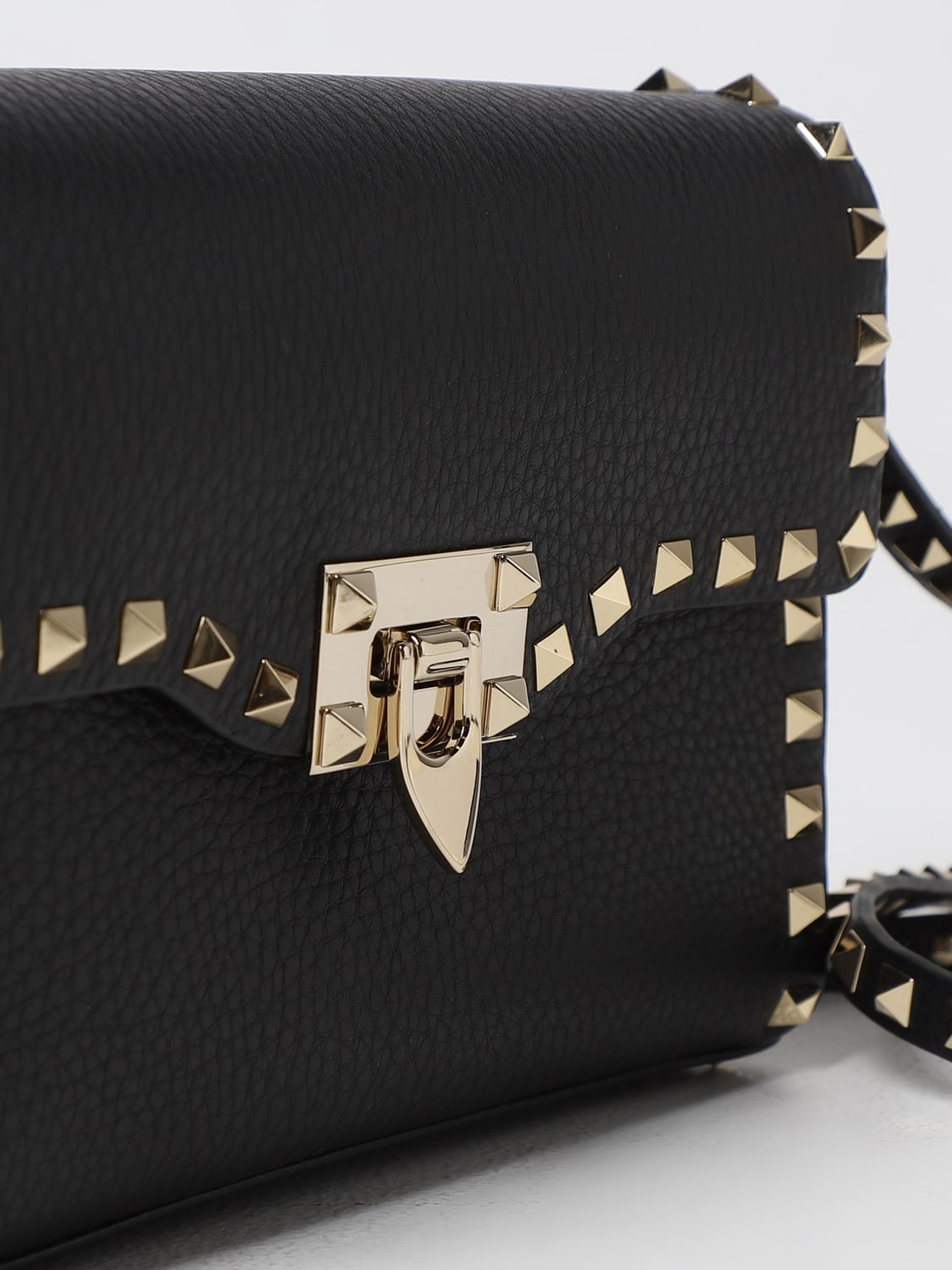 Valentino Garavani Rockstud Medium Shoulder Bag